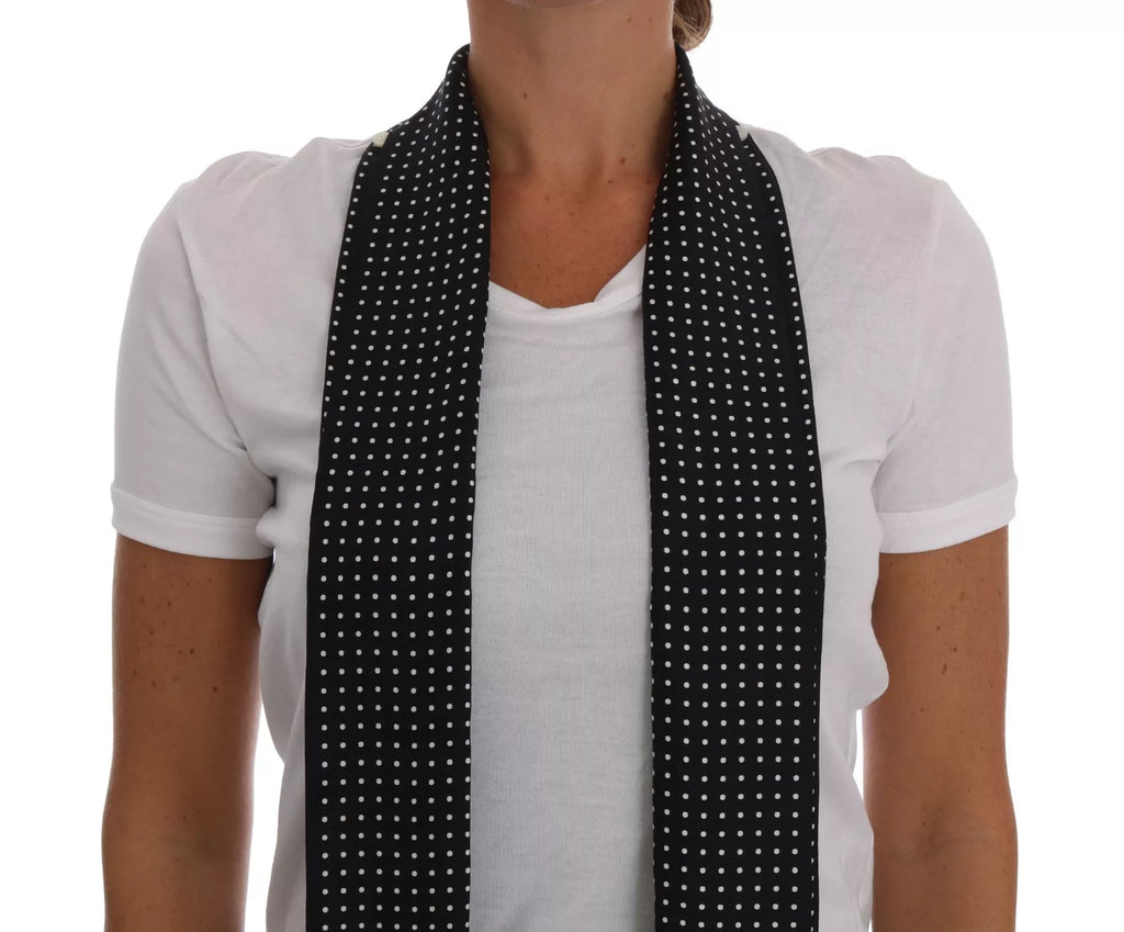 T-shirt blanc en coton et soie noire de Dolce & Gabbana avec foulard intégré, élégant et tendance.