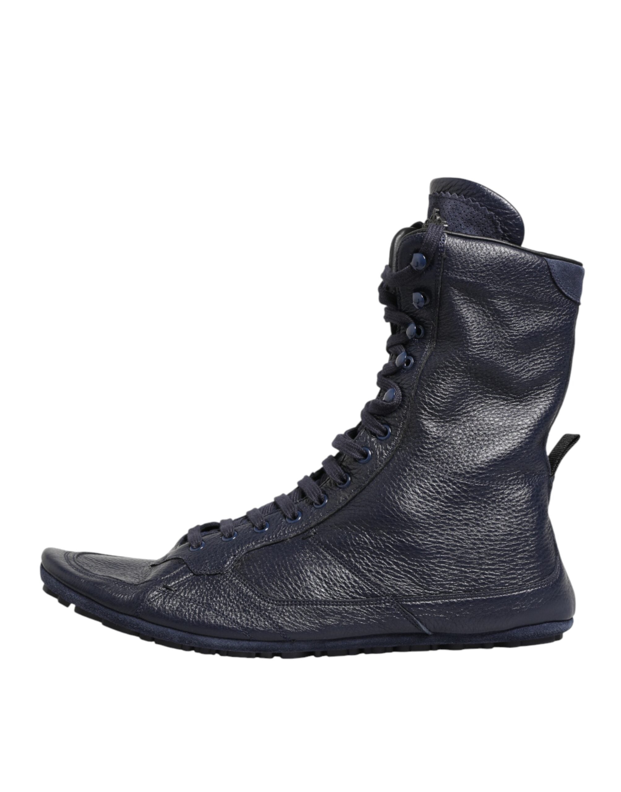 Bottes en cuir de cerf bleu foncé Dolce & Gabbana, mi-mollet, élégantes, avec détails raffinés et finition de qualité.