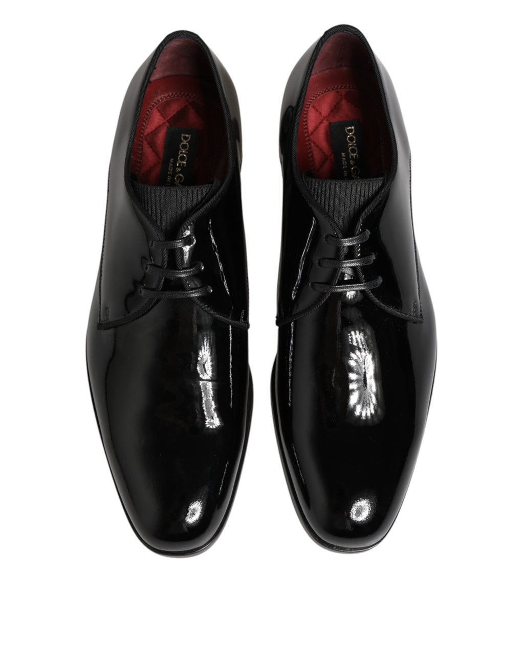 Chaussures Derby en cuir de veau noir de Dolce & Gabbana, élégantes et sophistiquées, pour homme.