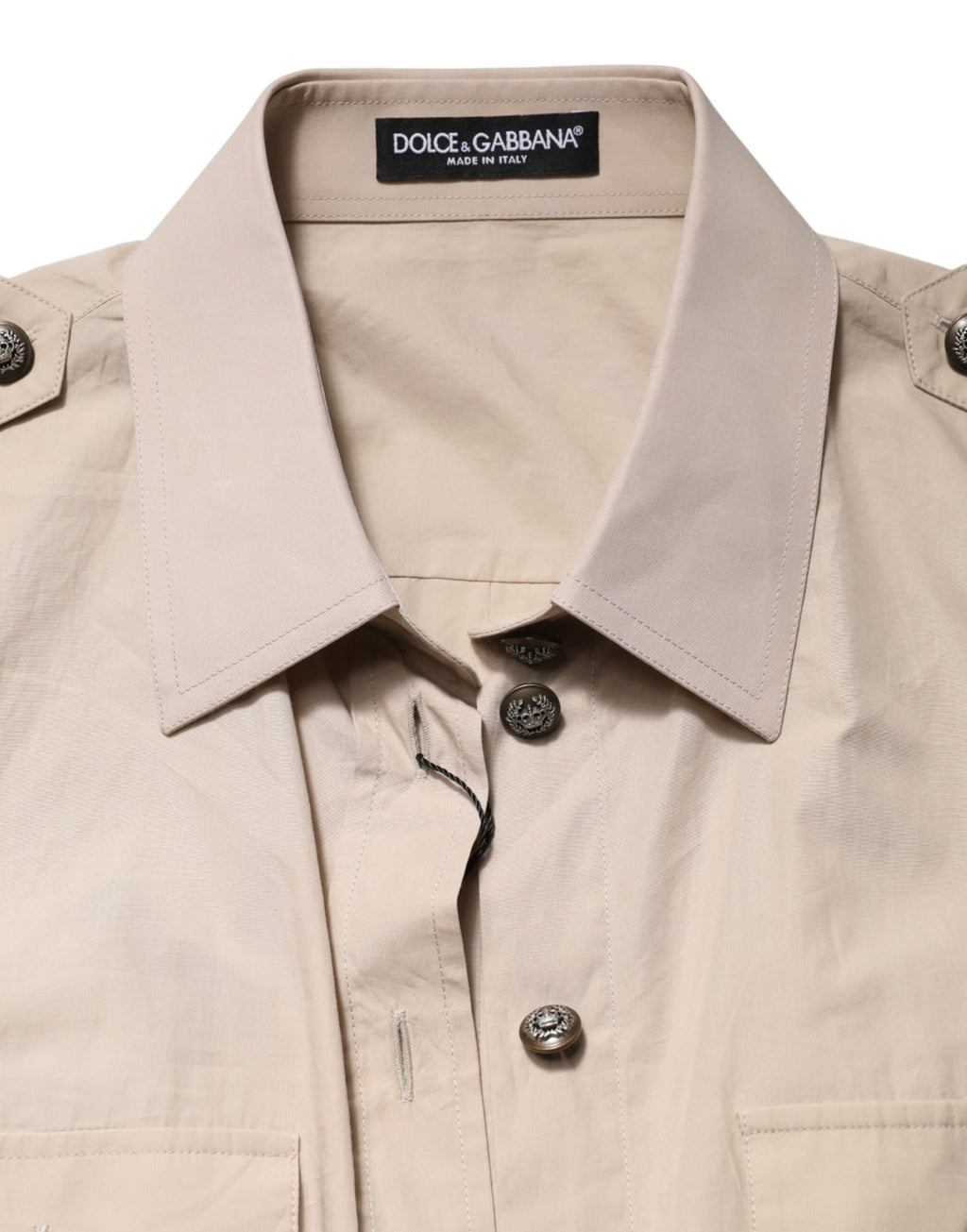 Chemise en coton beige à col montant de Dolce & Gabbana, manches longues, style élégant et sophistiqué.
