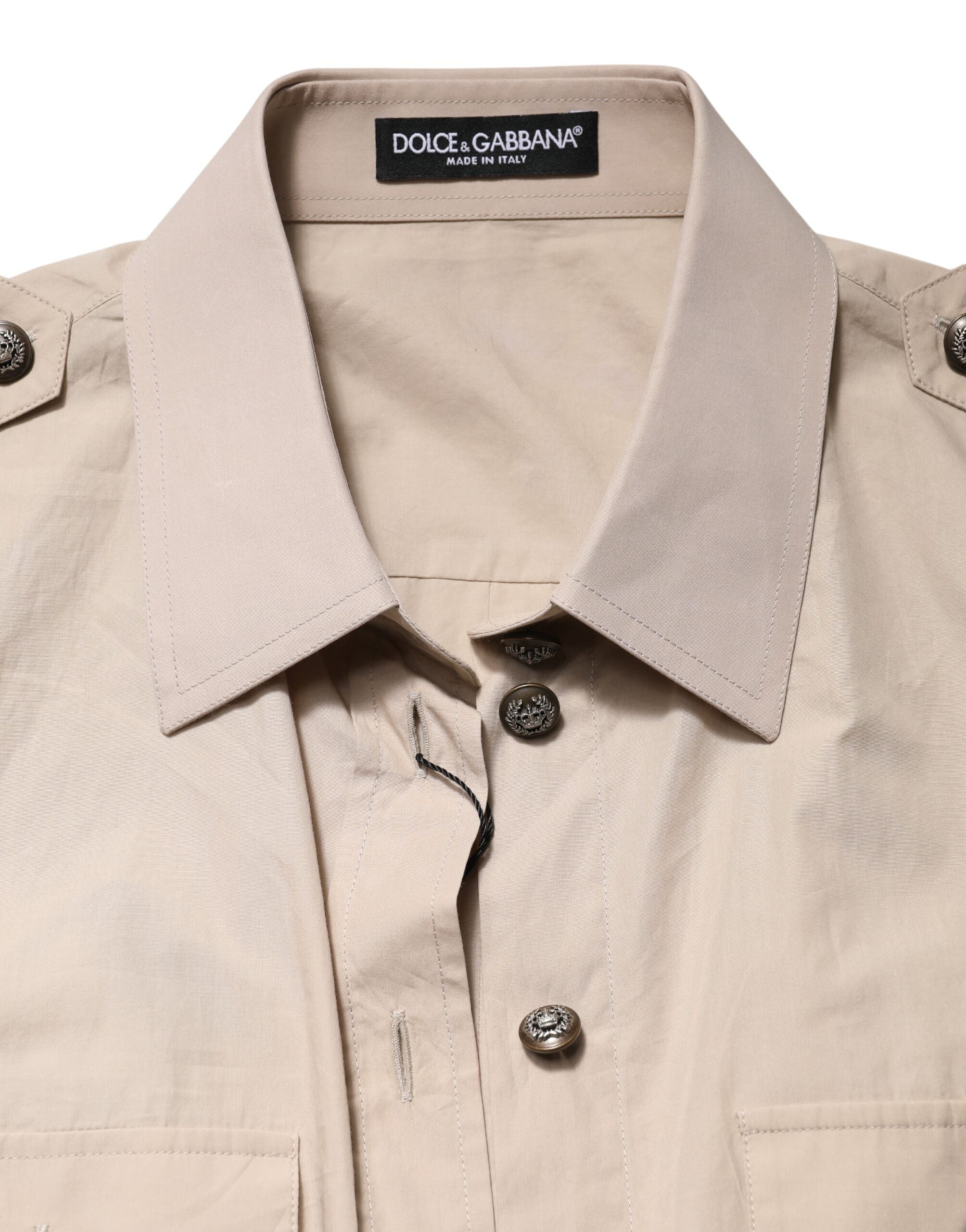 Chemise en coton beige à col montant de Dolce & Gabbana, manches longues, style élégant et sophistiqué.