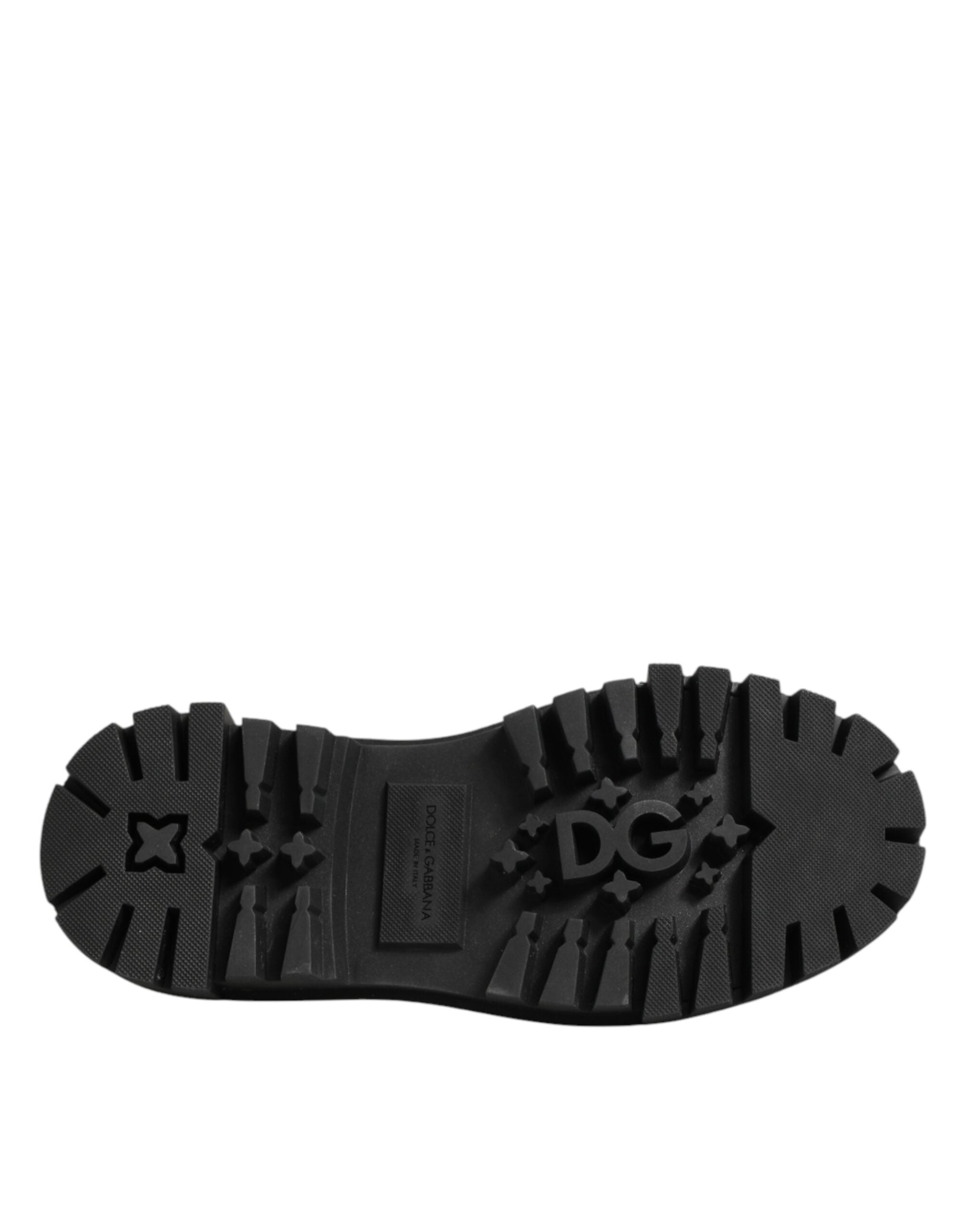 Chaussures Derby en cuir noir Dolce & Gabbana ornées de cristaux et de bijoux, élégantes et sophistiquées.