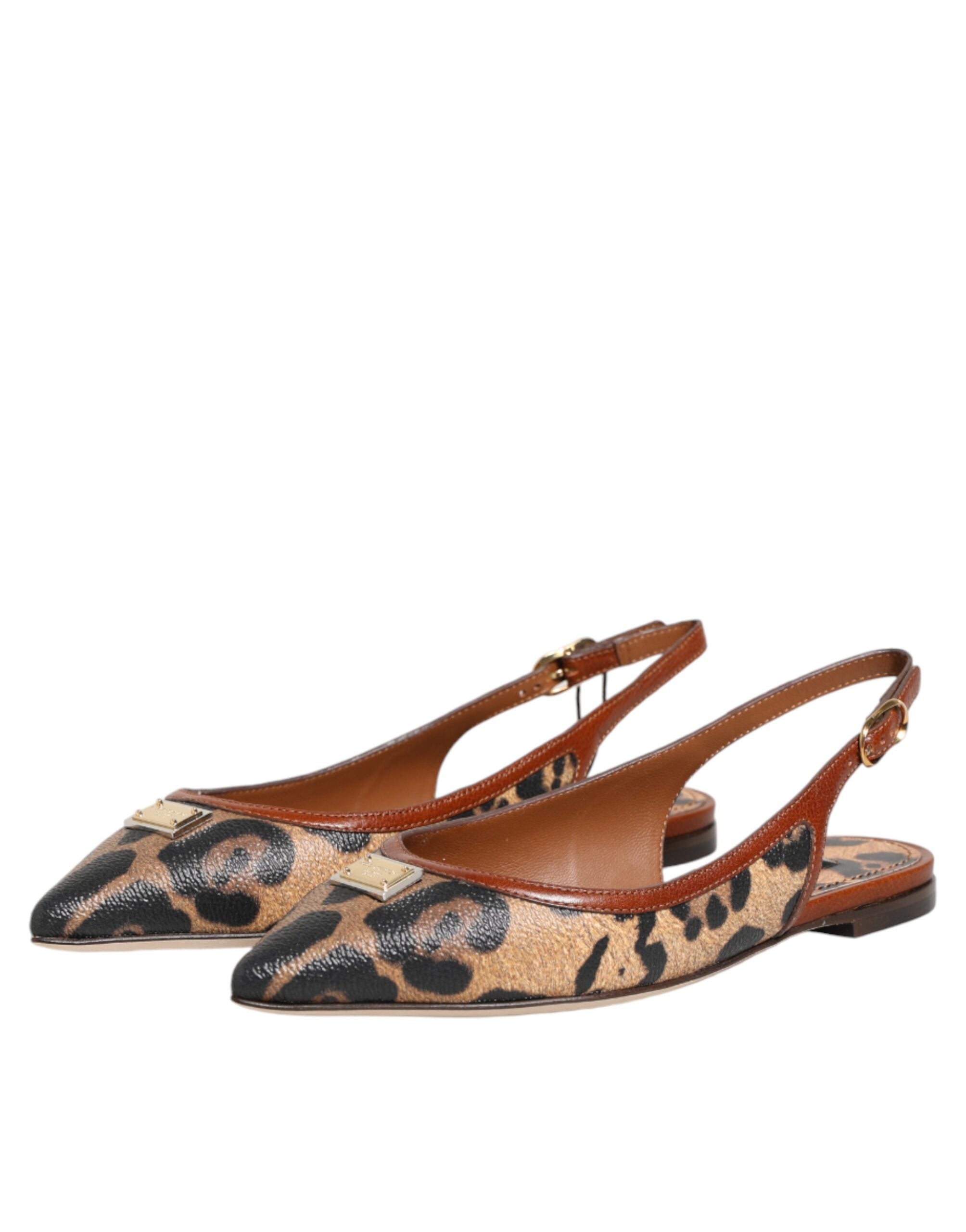 Chaussures ballerines Dolce & Gabbana à talons compensés en daim marron avec motif léopard, sandales slingback élégantes.
