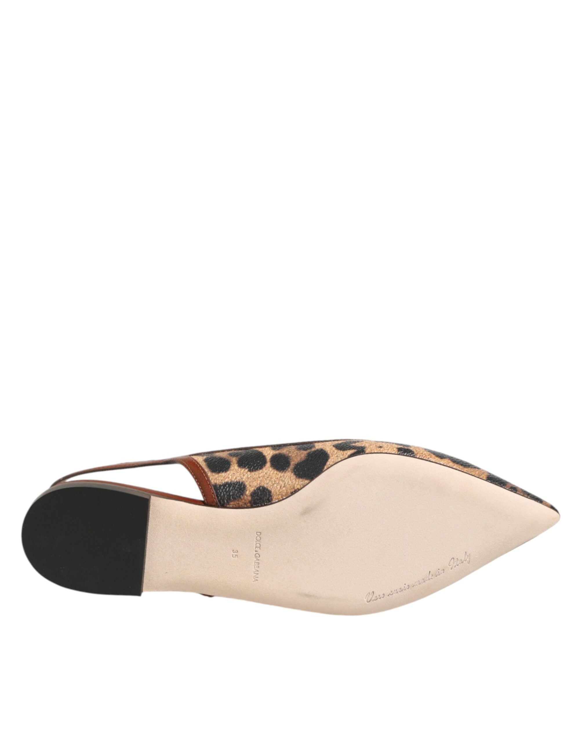 Chaussures Dolce & Gabbana en daim marron avec motifs léopard, sandales à talon slingback élégantes et confortables.