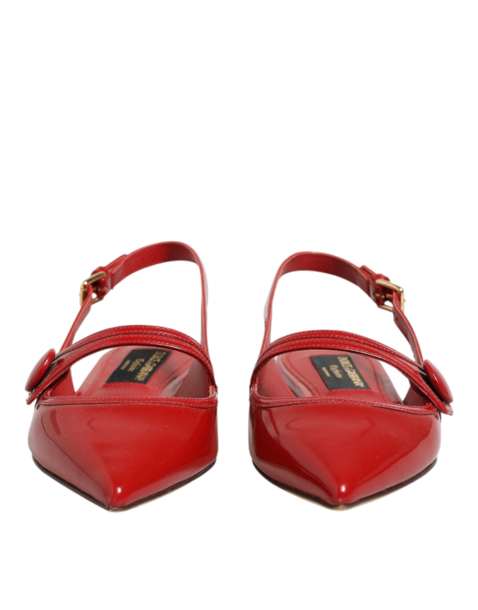 Chaussures Dolce & Gabbana en cuir rouge, sandales à talon compensé et bride en slingback, mode élégante et sophistiquée.