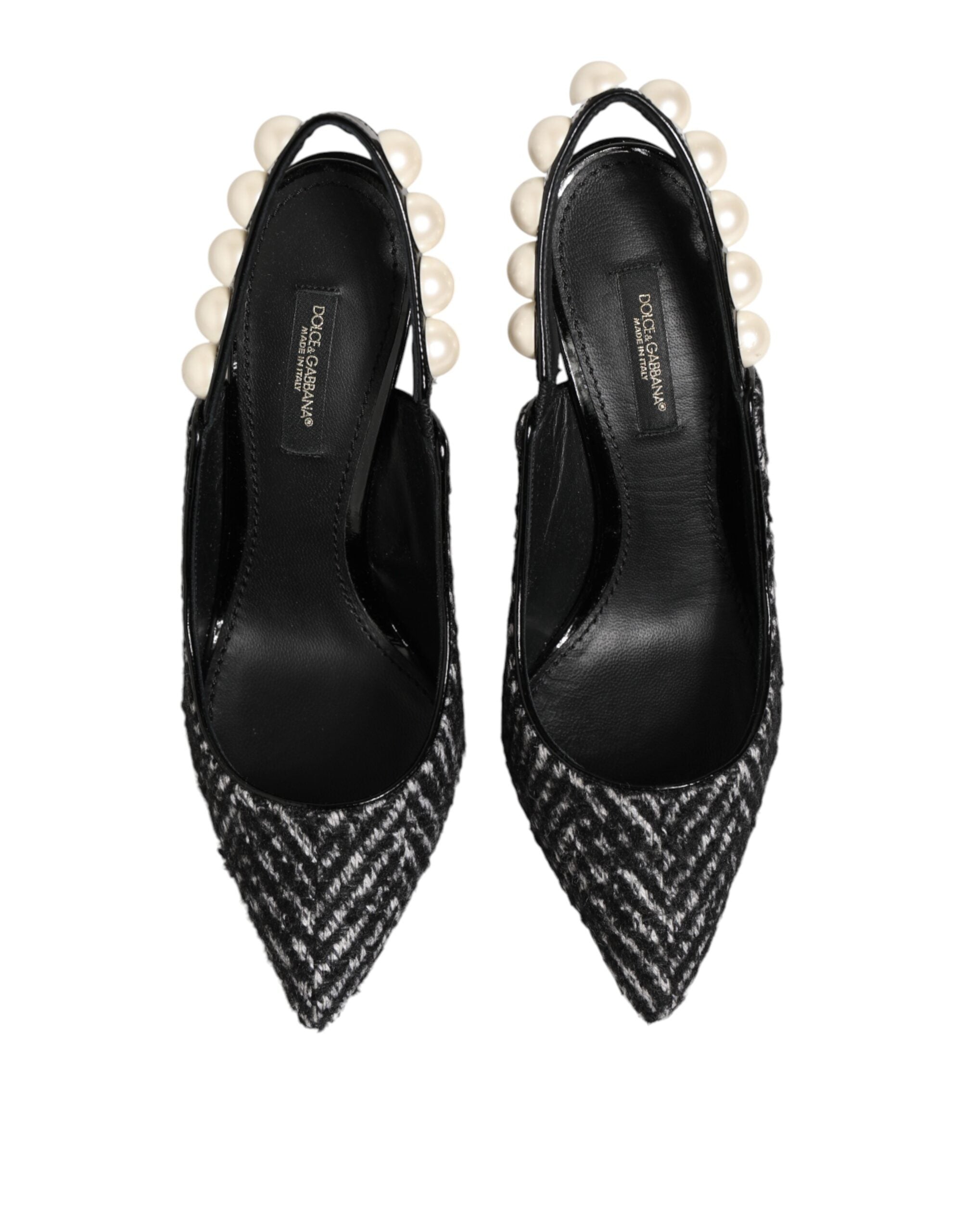 Chaussures Dolce & Gabbana slingbacks blanches et noires avec perles faux Chevron, élégantes et sophistiquées.