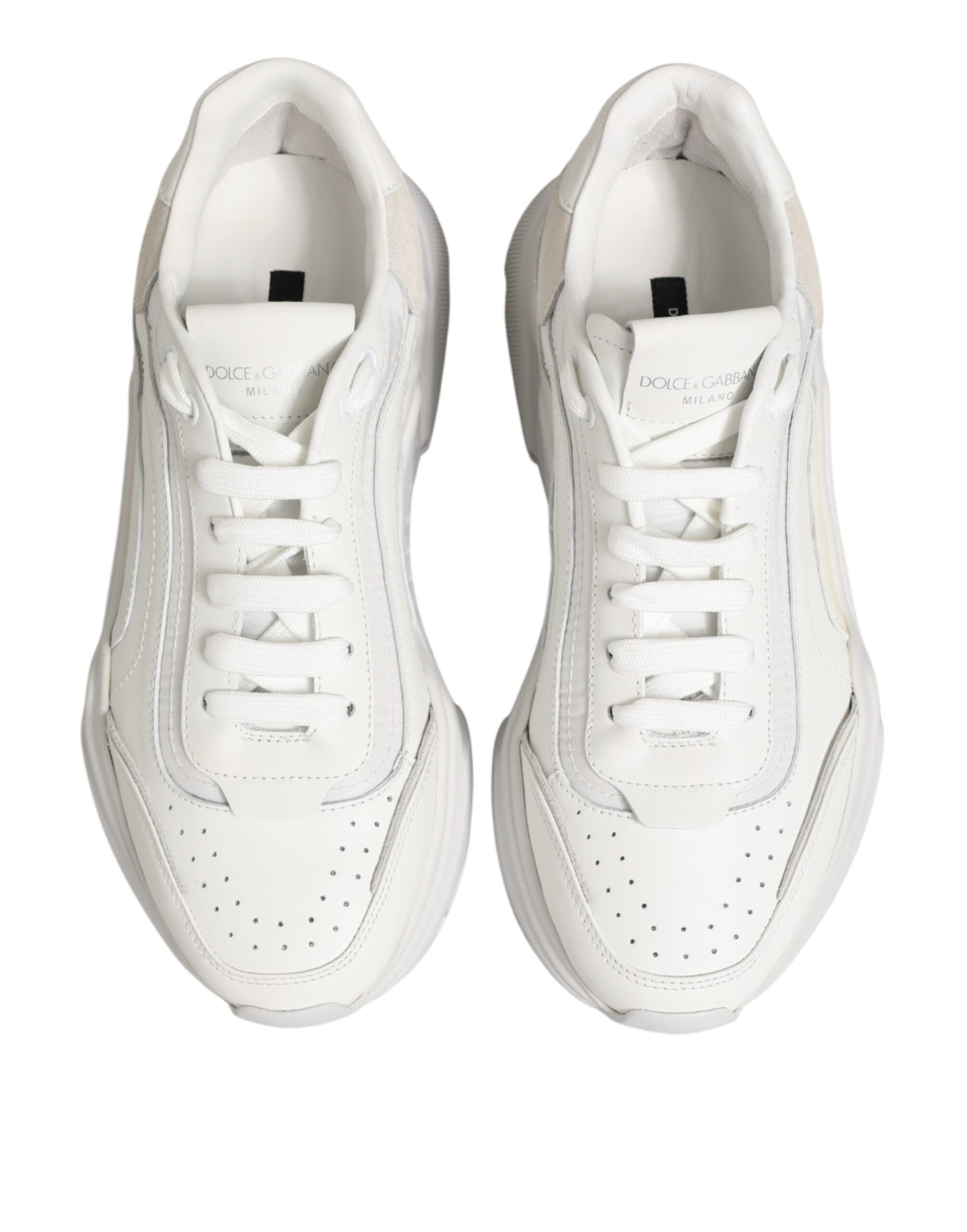 Chaussures basses en cuir blanc Dolce & Gabbana Daymaster, sneakers élégants avec semelle blanche et design moderne.