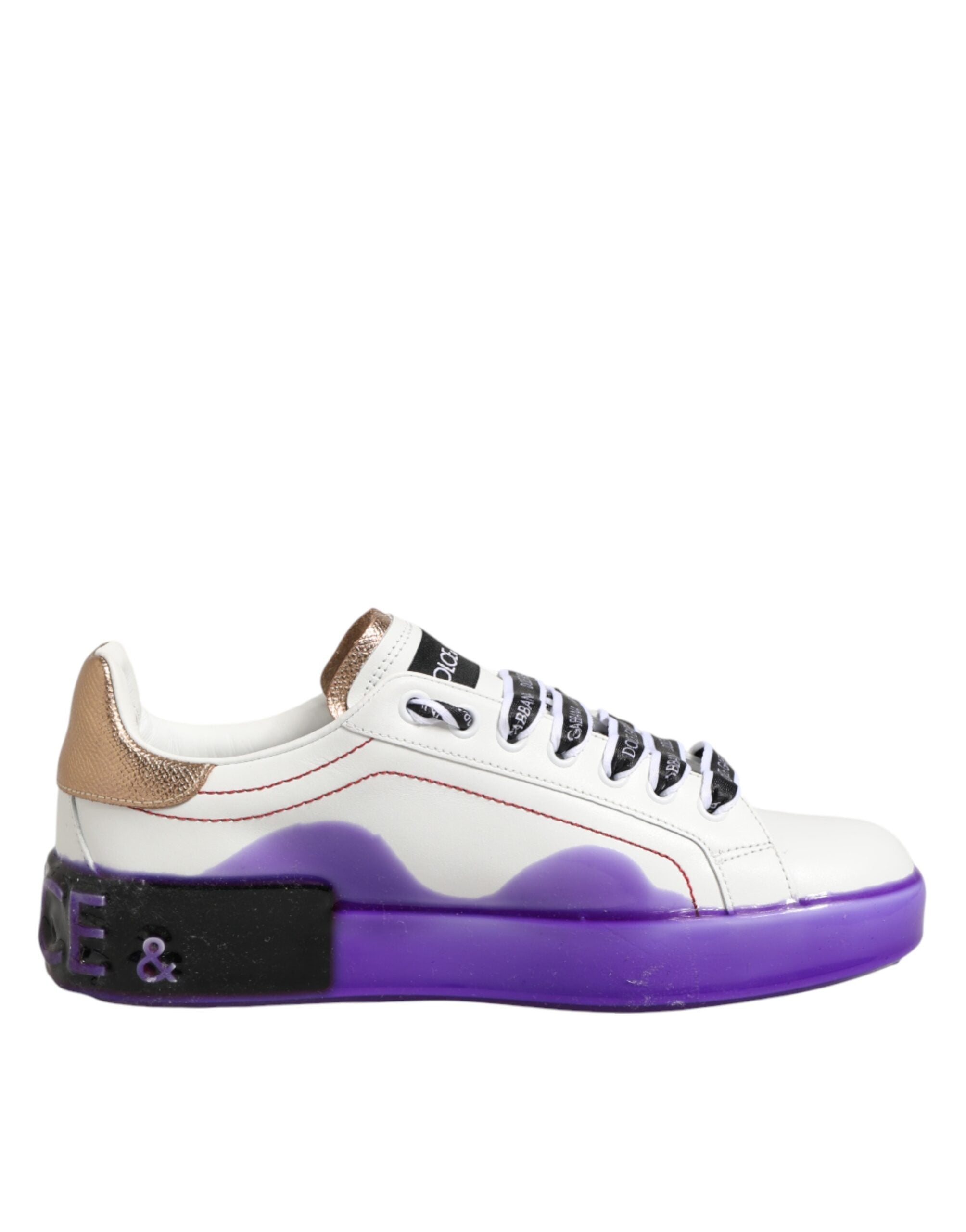 Chaussures basses en cuir blanc et violet de Dolce & Gabbana, sneakers décontractés avec semelle blanche.