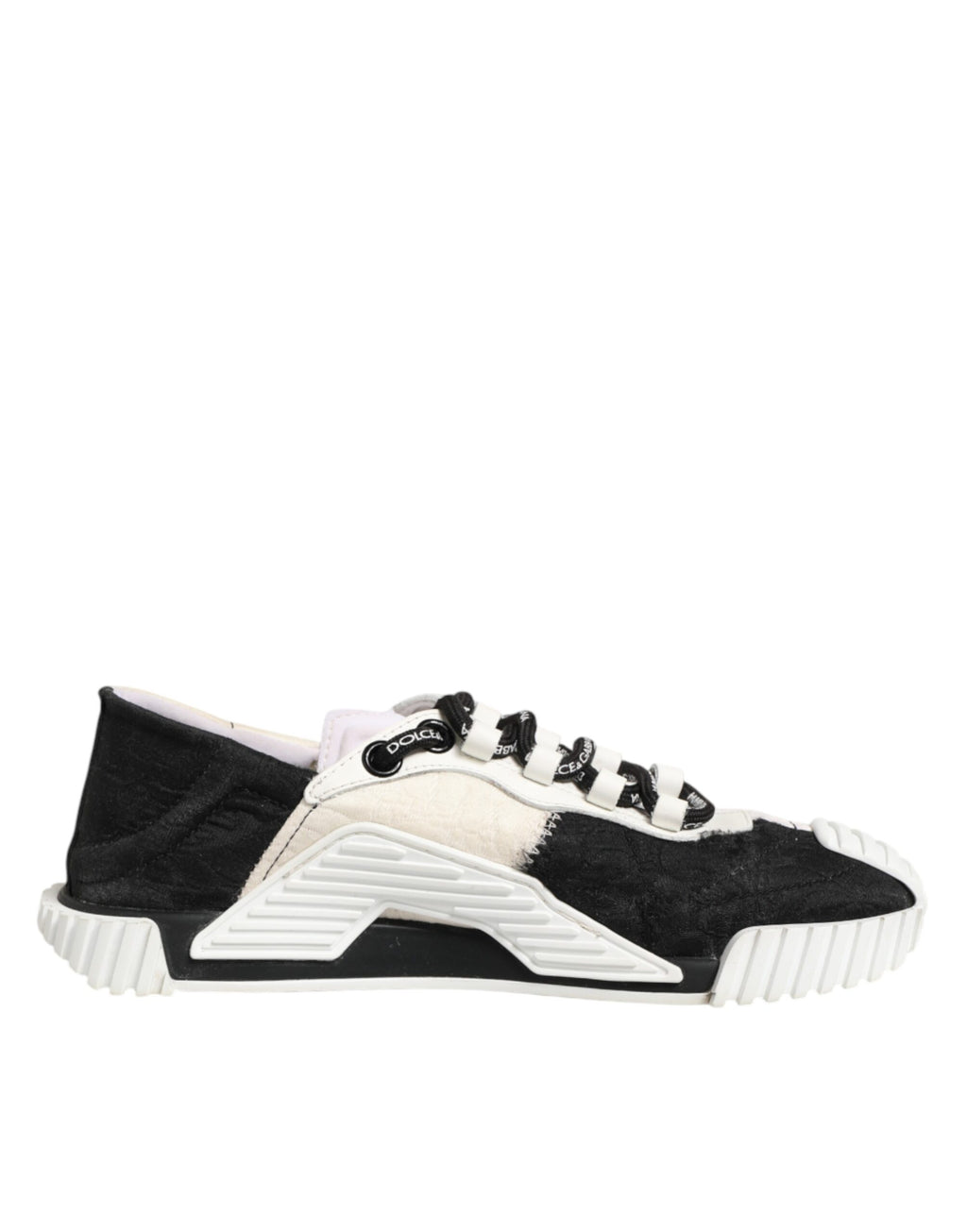 Chaussures sneakers Dolce & Gabbana NS1 en cuir blanc et noir, vue de face avec détails de la semelle et design moderne.