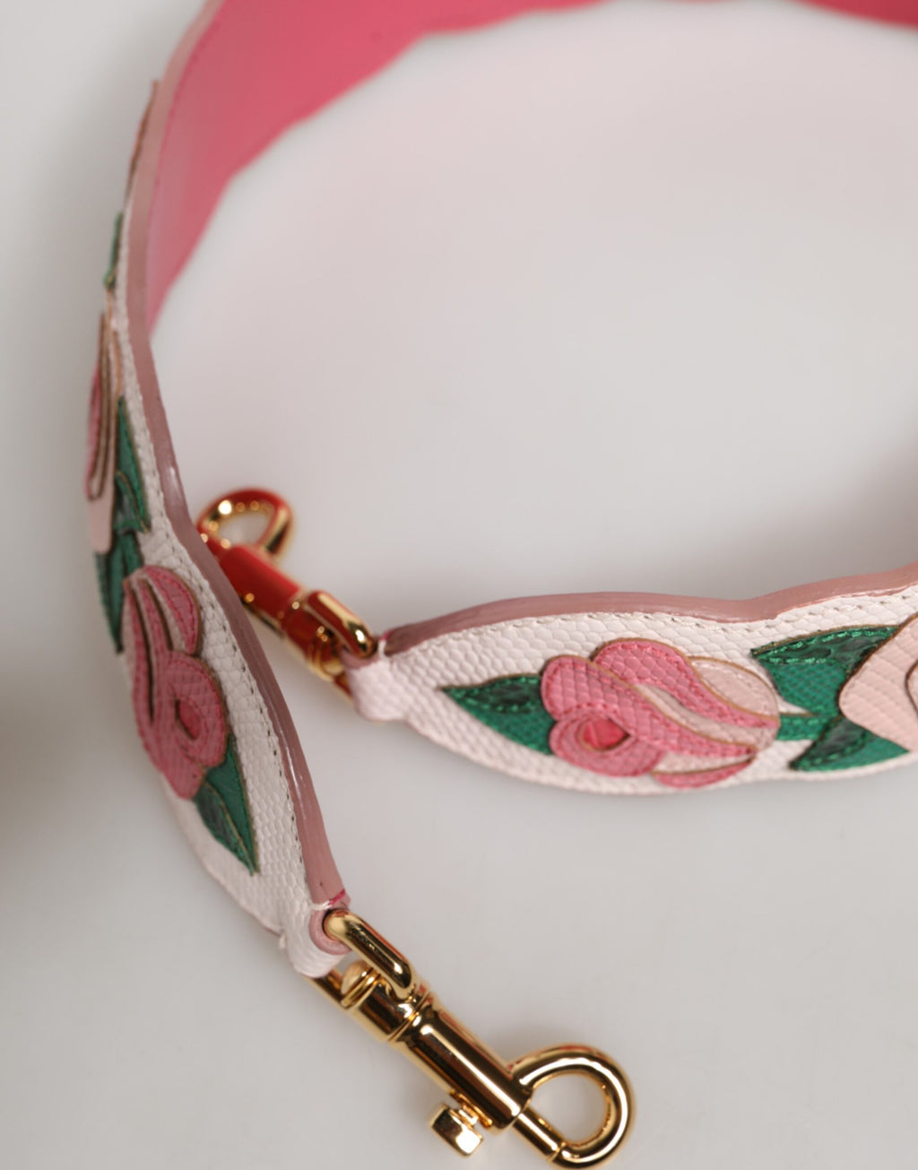 Sangle blanche en cuir de veau avec motif floral pour sac Dolce & Gabbana, accessoire d'épaule élégant.