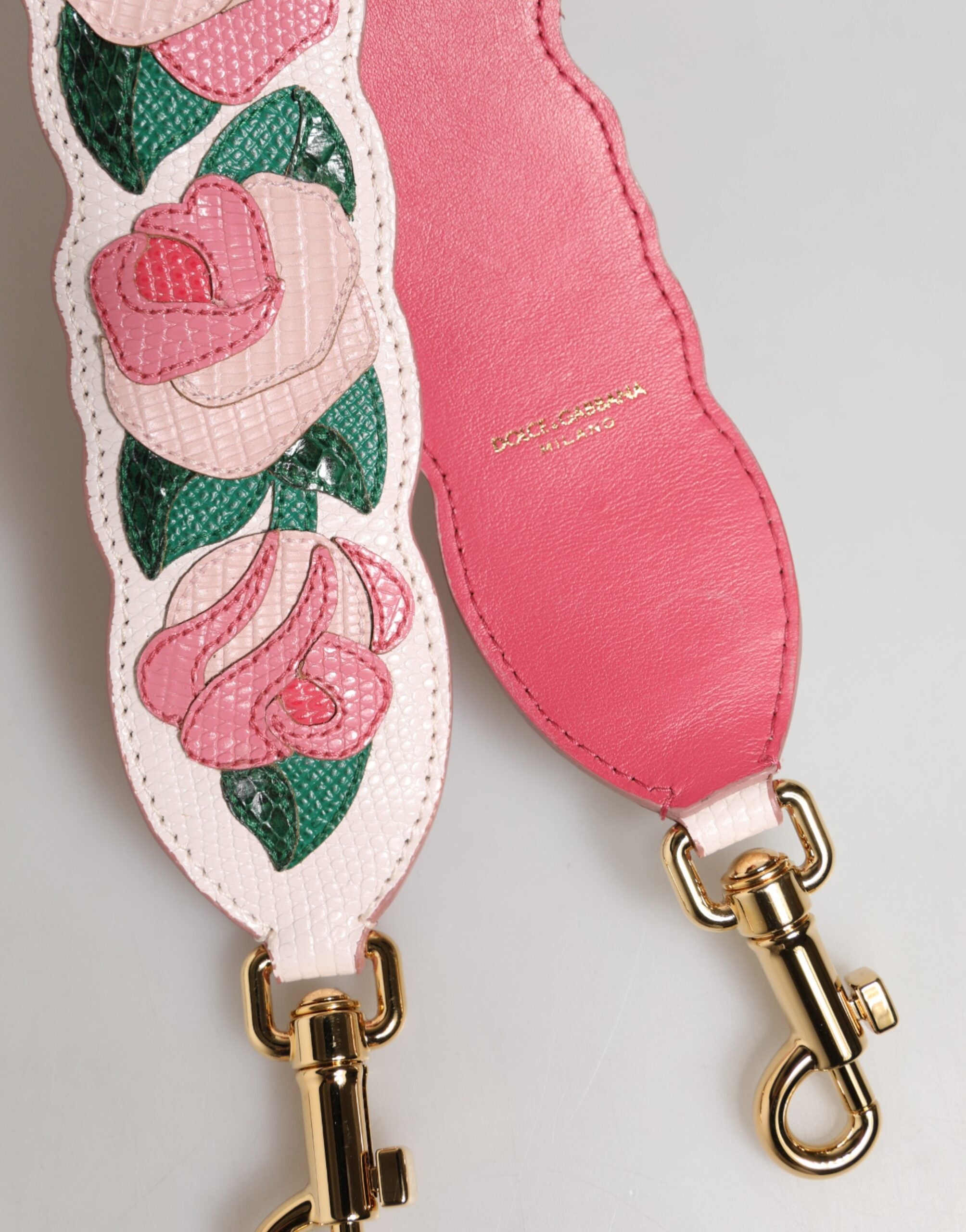 Accessoire de sac Dolce & Gabbana en cuir de veau blanc à fleurs, bandoulière élégante pour sac à main.