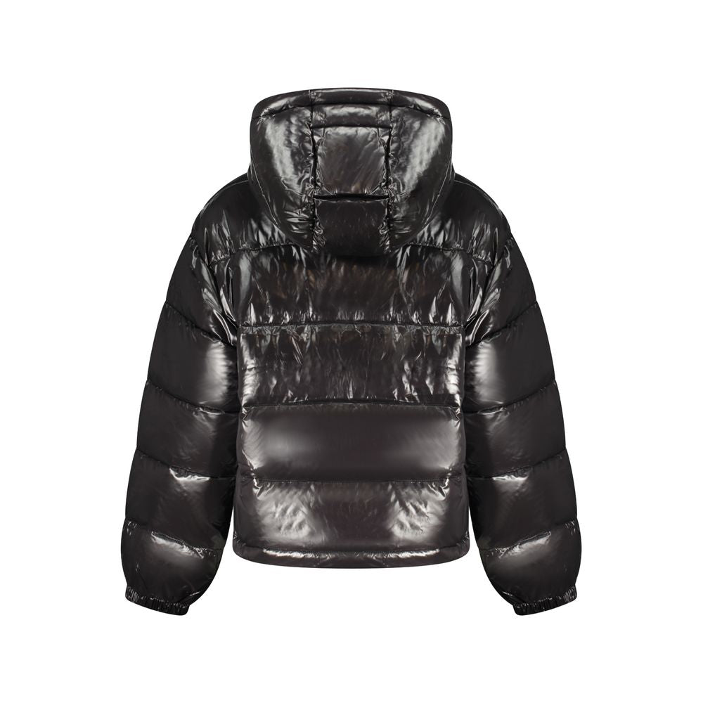Veste pour femmes en polyester noir de Calvin Klein, coupe moderne, avec fermeture éclair et col montant.