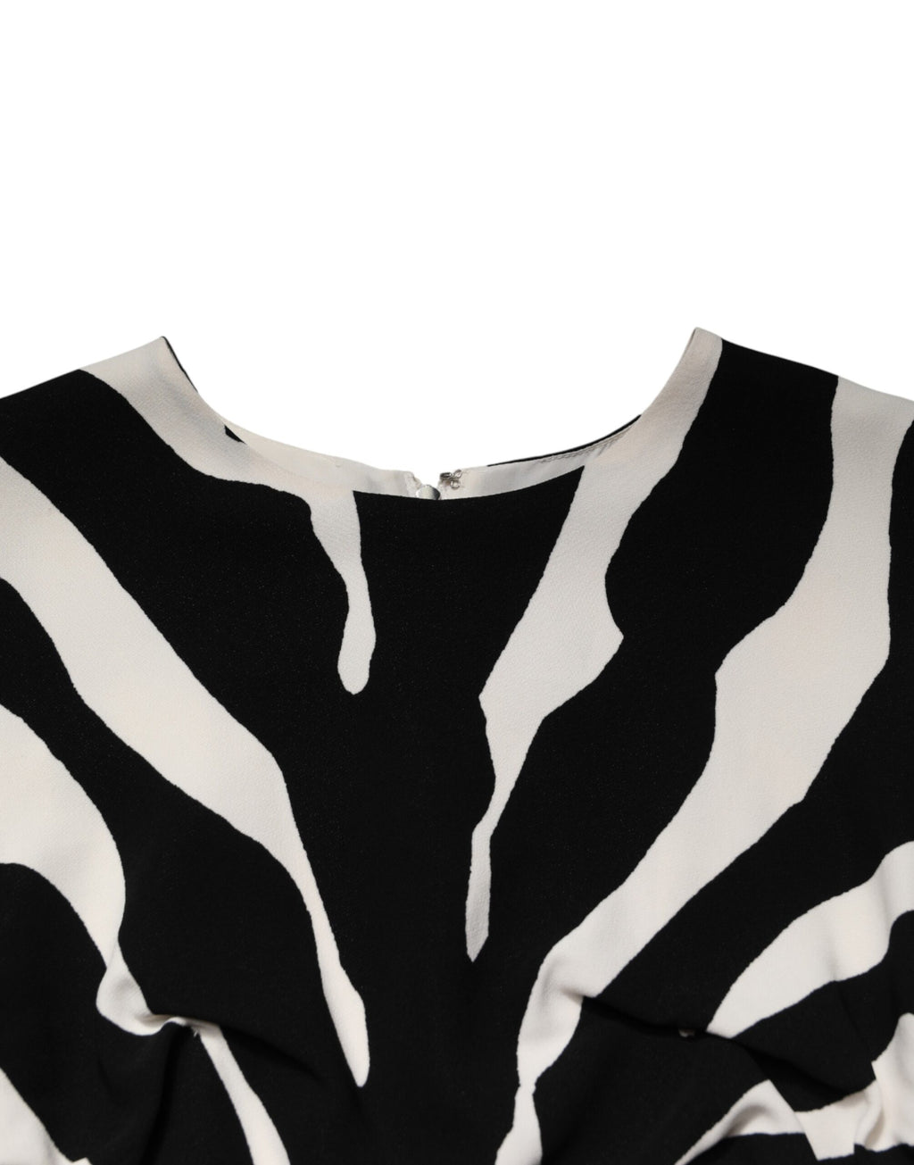Robe midi en viscose noire et blanche à motif zèbre, robe droite Dolce & Gabbana, style élégant et sophistiqué.