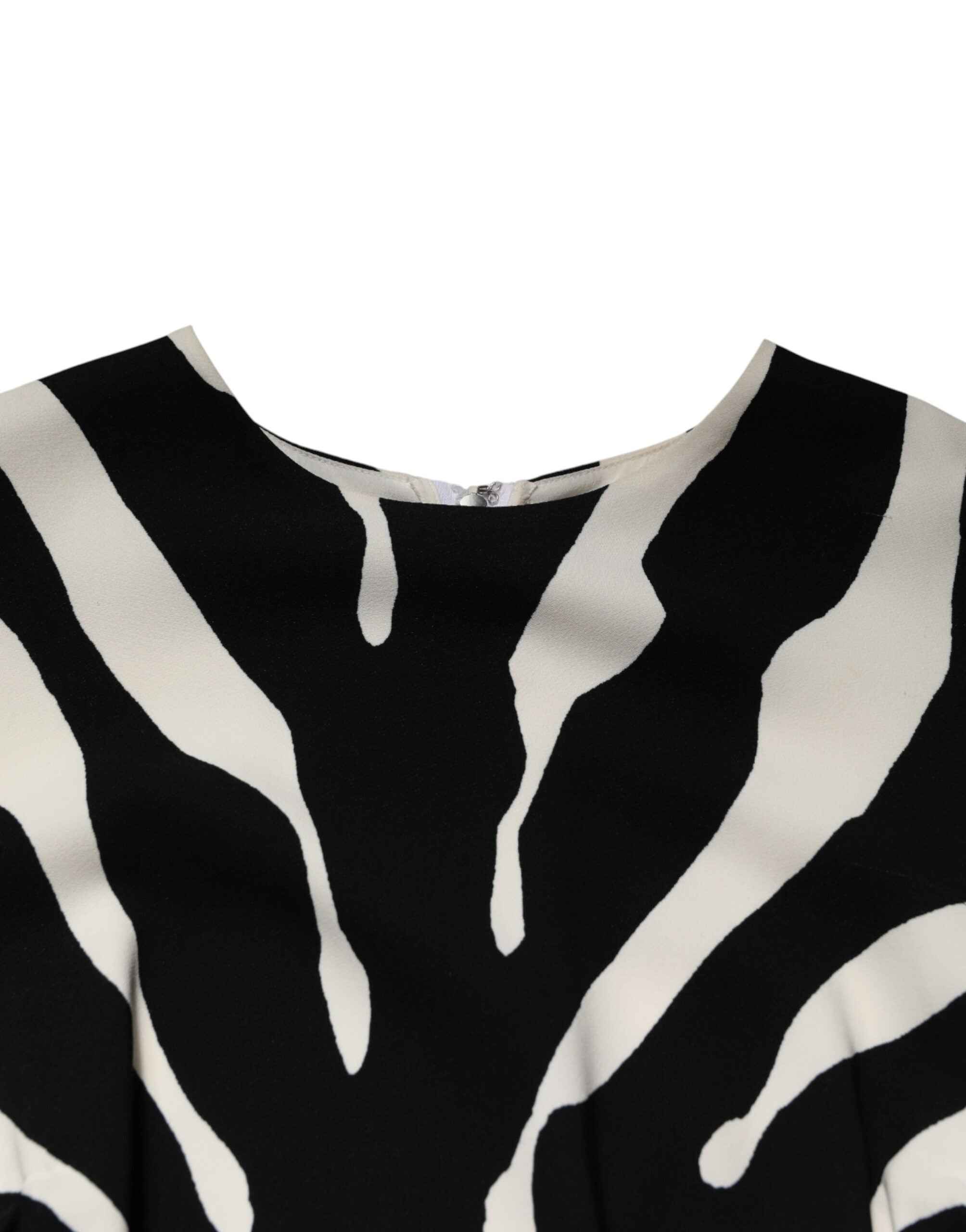 Robe midi en viscose noire et blanche à motif zèbre de Dolce & Gabbana, coupe ajustée et élégante.
