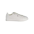 Sneakers blanches en polyuréthane pour homme de Tommy Hilfiger, design moderne et confortable.