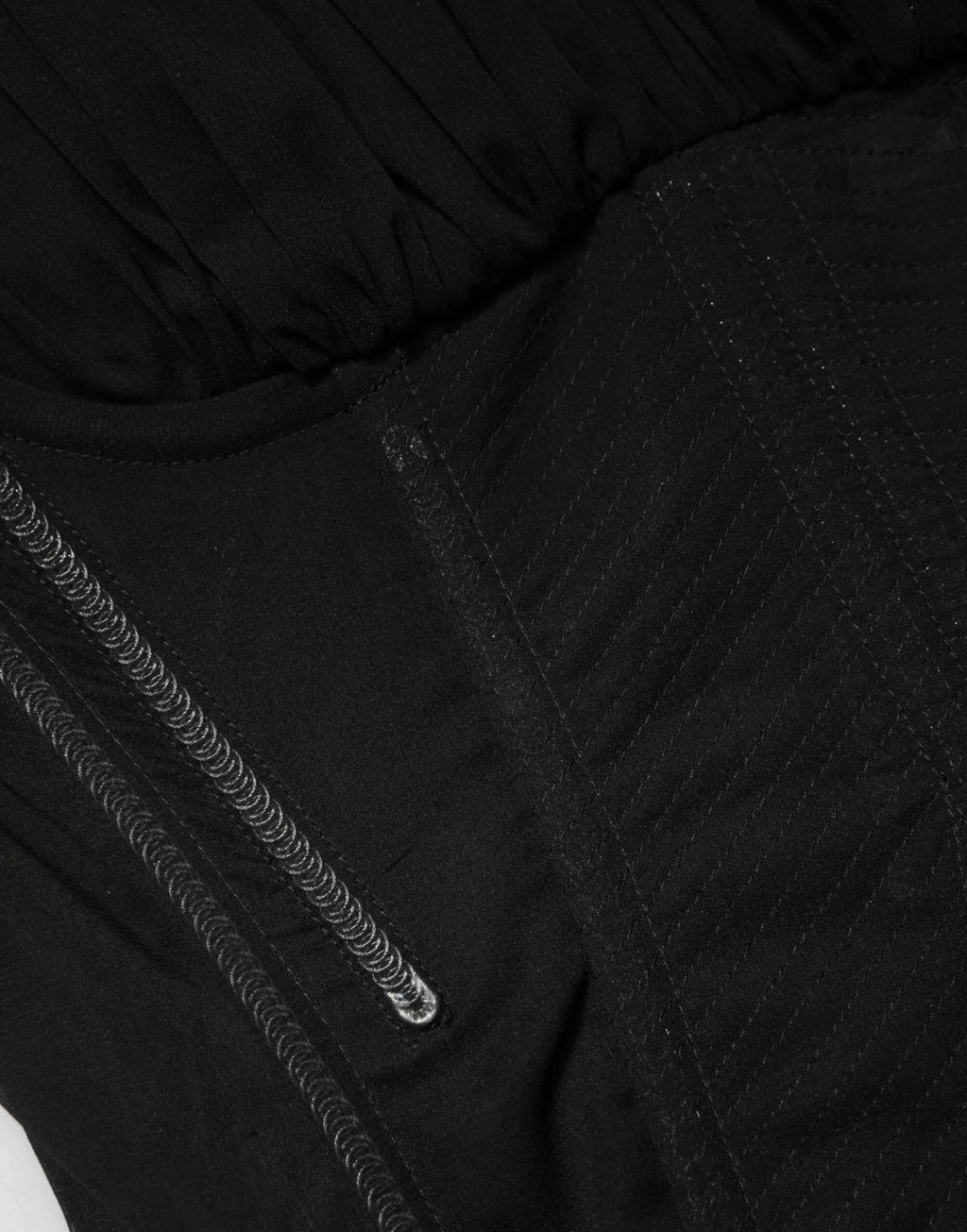 Corset bustier en soie noire avec dentelle, sans bretelles, de la marque Dolce & Gabbana, pour un style élégant et sophistiqué.