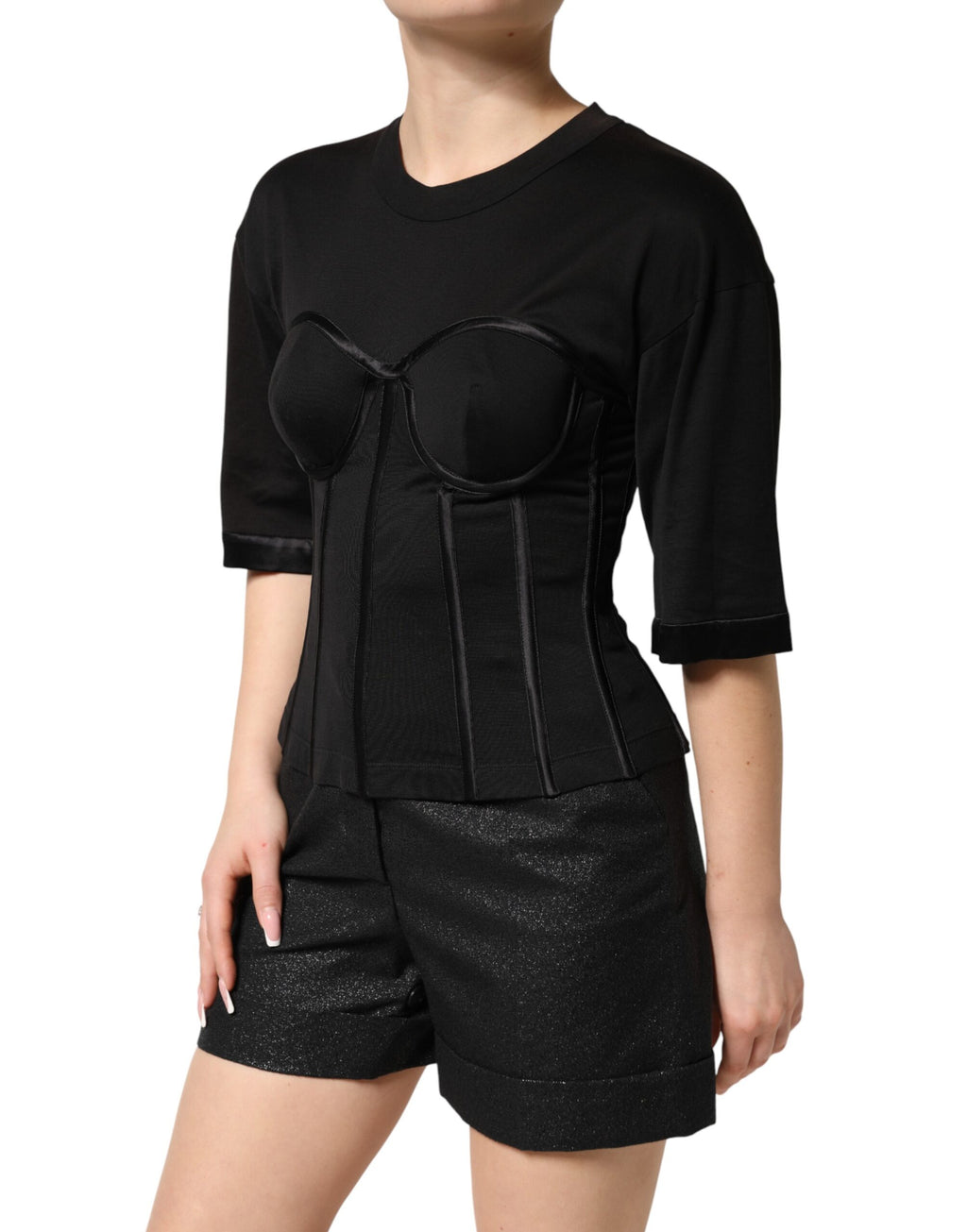 T-shirt noir en coton Dolce & Gabbana avec bustier ajusté, manches courtes et style sophistiqué, vue de face.