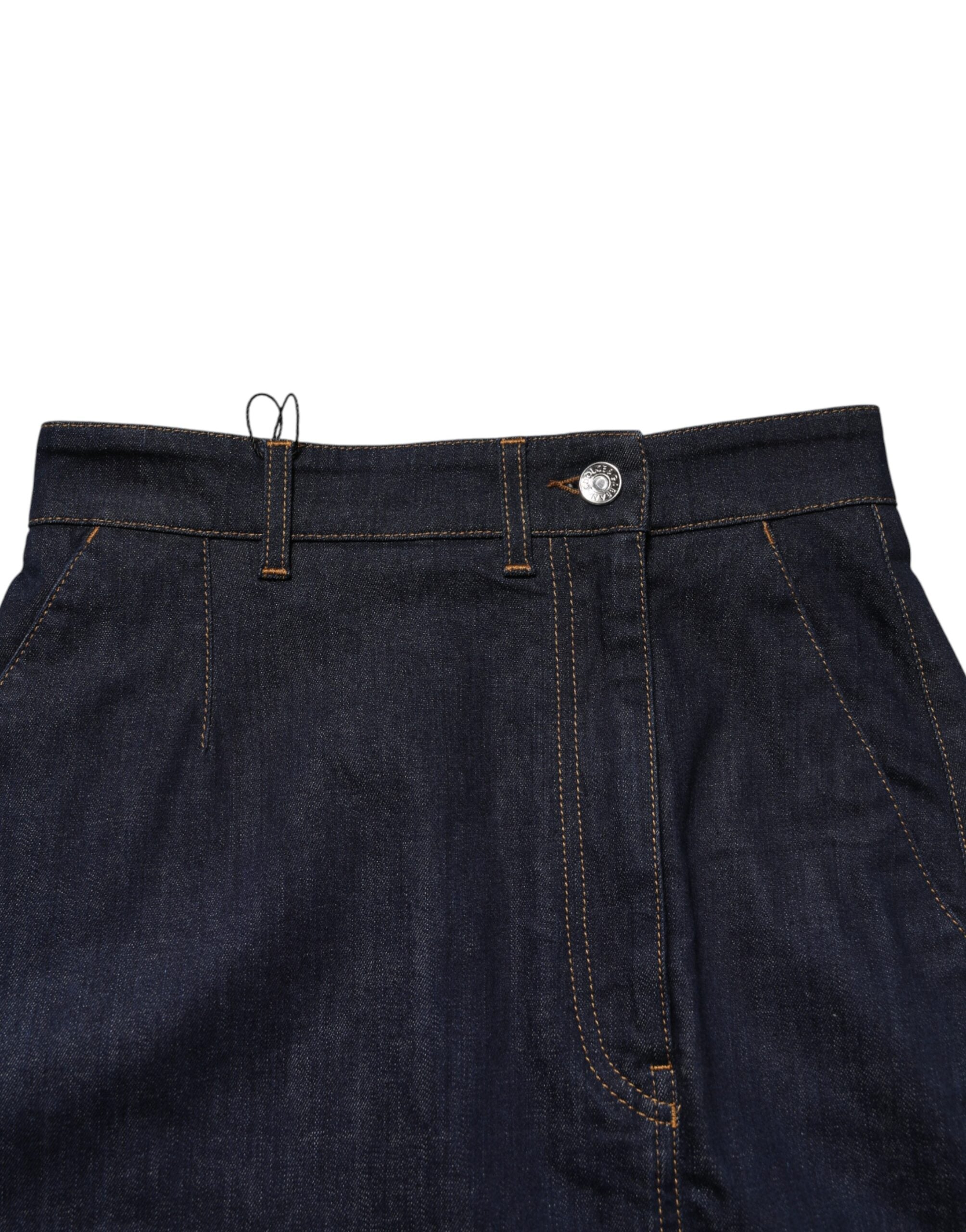 Jupe longue en denim bleu foncé de style A-line en coton de Dolce & Gabbana, vue de face.