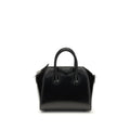 Sac à main Givenchy Bos Taurus en cuir de veau noir, élégant et sophistiqué, avec détails de finition raffinés.