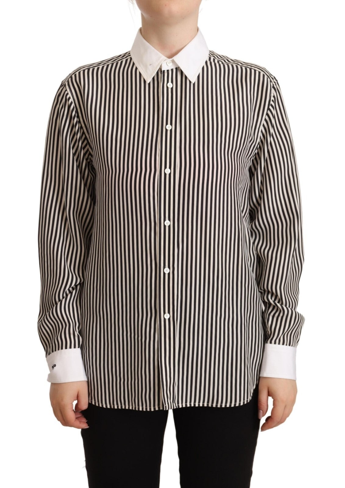 Chemise à manches longues à rayures noires et blanches de Polo Ralph Lauren avec col, vue de face.