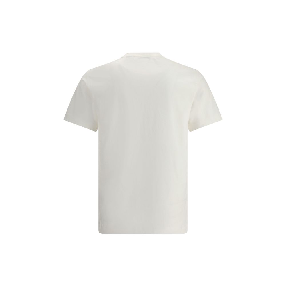 T-shirt blanc en coton de la marque Burberry, coupe classique avec logo discret, porté sur mannequin.