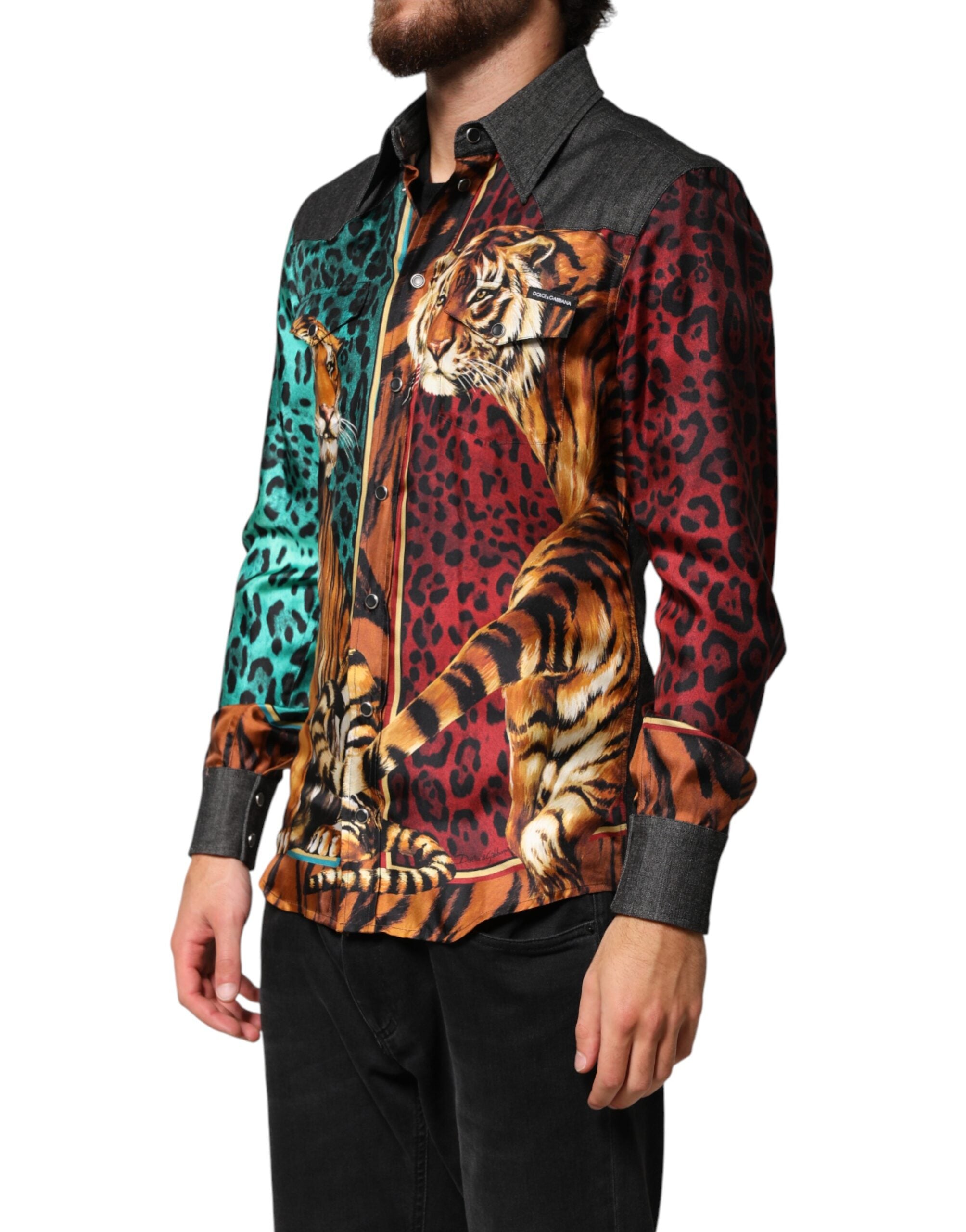 Chemise homme en soie Dolce & Gabbana à imprimé tigre et léopard multicolore, motif sauvage et élégant.