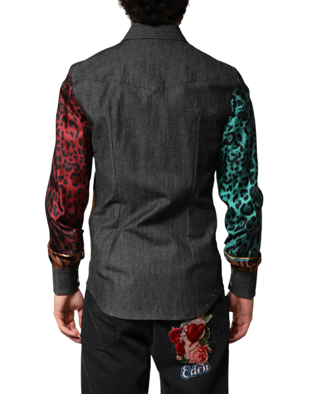 Chemise homme en soie Dolce & Gabbana à motif tigre et léopard multicolore, élégante et sophistiquée.