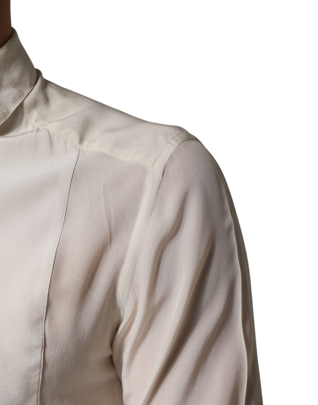 Chemise formelle en soie blanche Dolce & Gabbana pour homme avec détails dorés, élégante et sophistiquée.