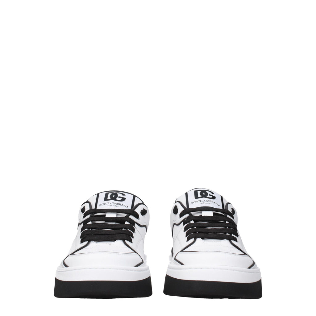 Chaussures sneakers en cuir blanc de Dolce & Gabbana, style élégant et moderne, vue de face.