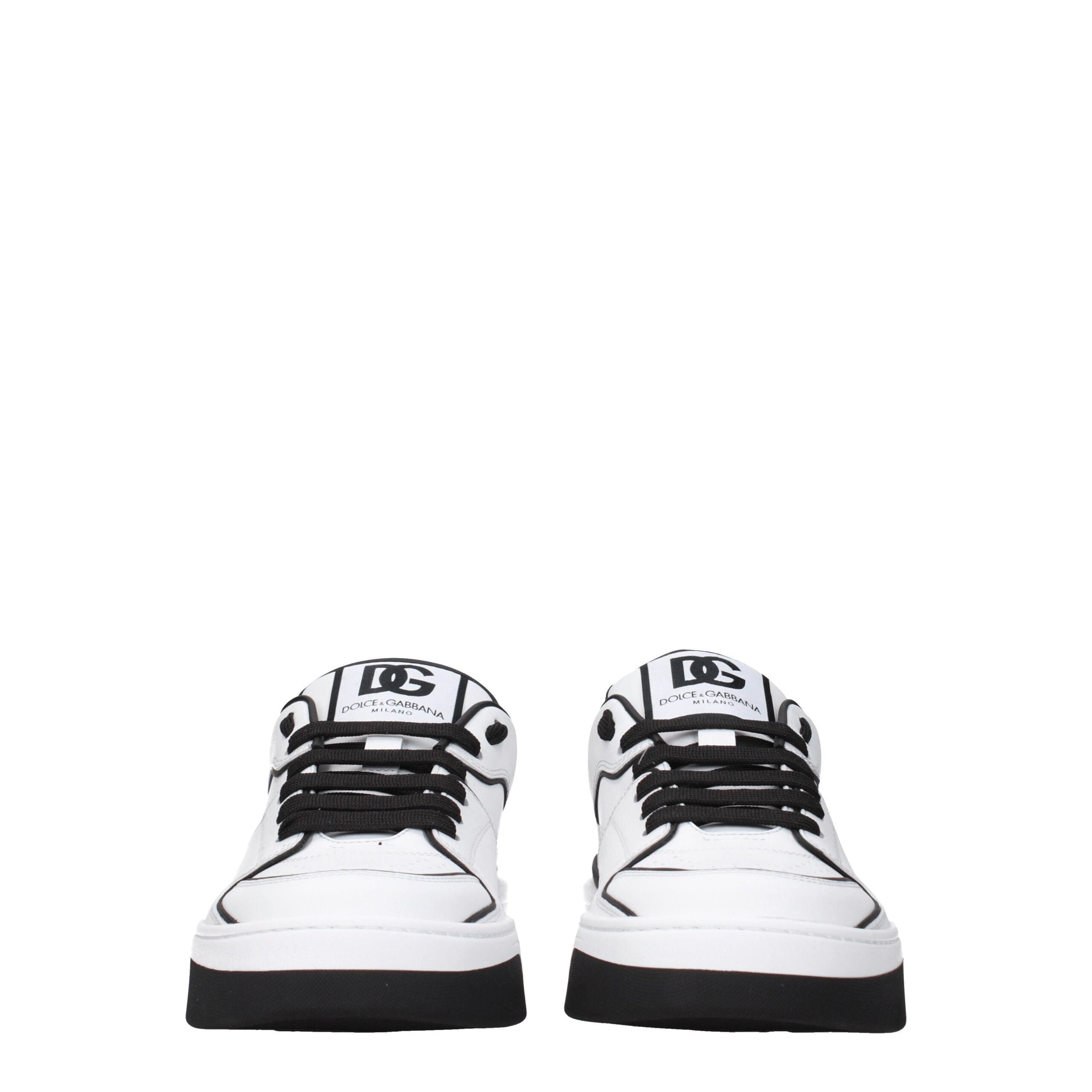 Chaussures sneakers en cuir blanc de Dolce & Gabbana, style élégant et moderne, vue de face.