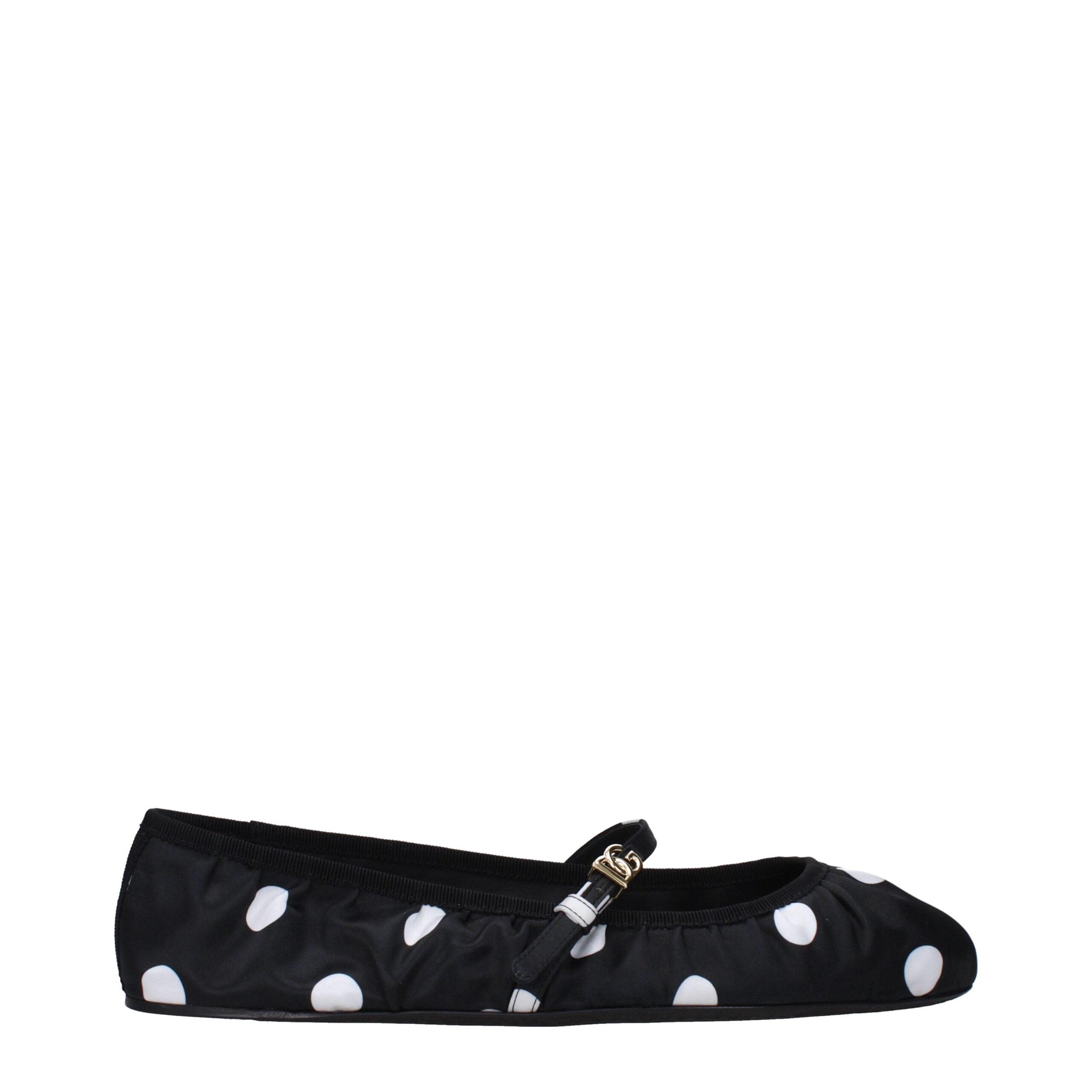Chaussures ballerines en tissu noir de Dolce & Gabbana, élégantes et confortables, vues de face.