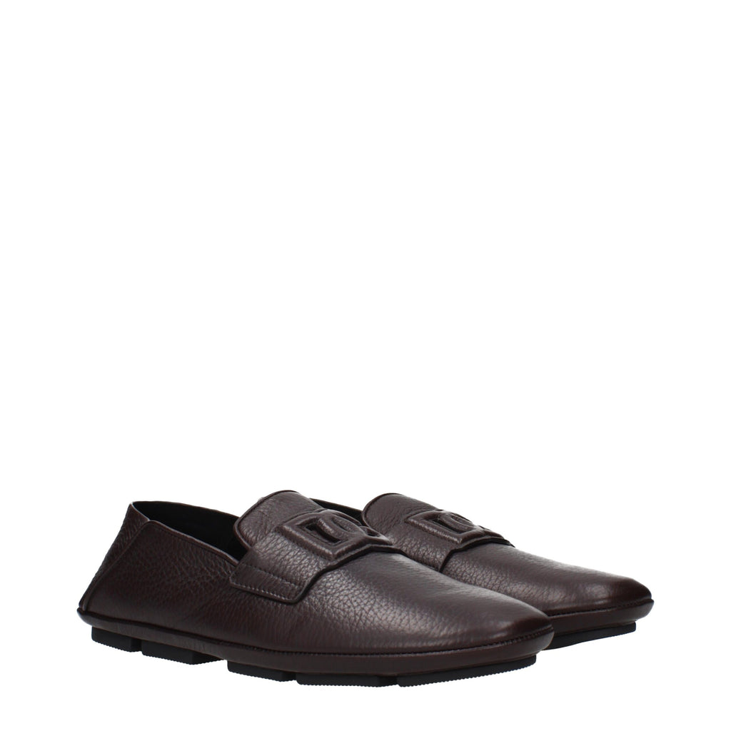 Chaussures mocassins en cuir marron de Dolce & Gabbana, slip-on élégants pour homme, finition lisse et design sophistiqué.
