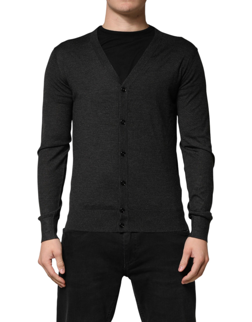 Pull en cachemire noir pour homme de Dolce & Gabbana avec boutons, cardigan élégant et chaud.