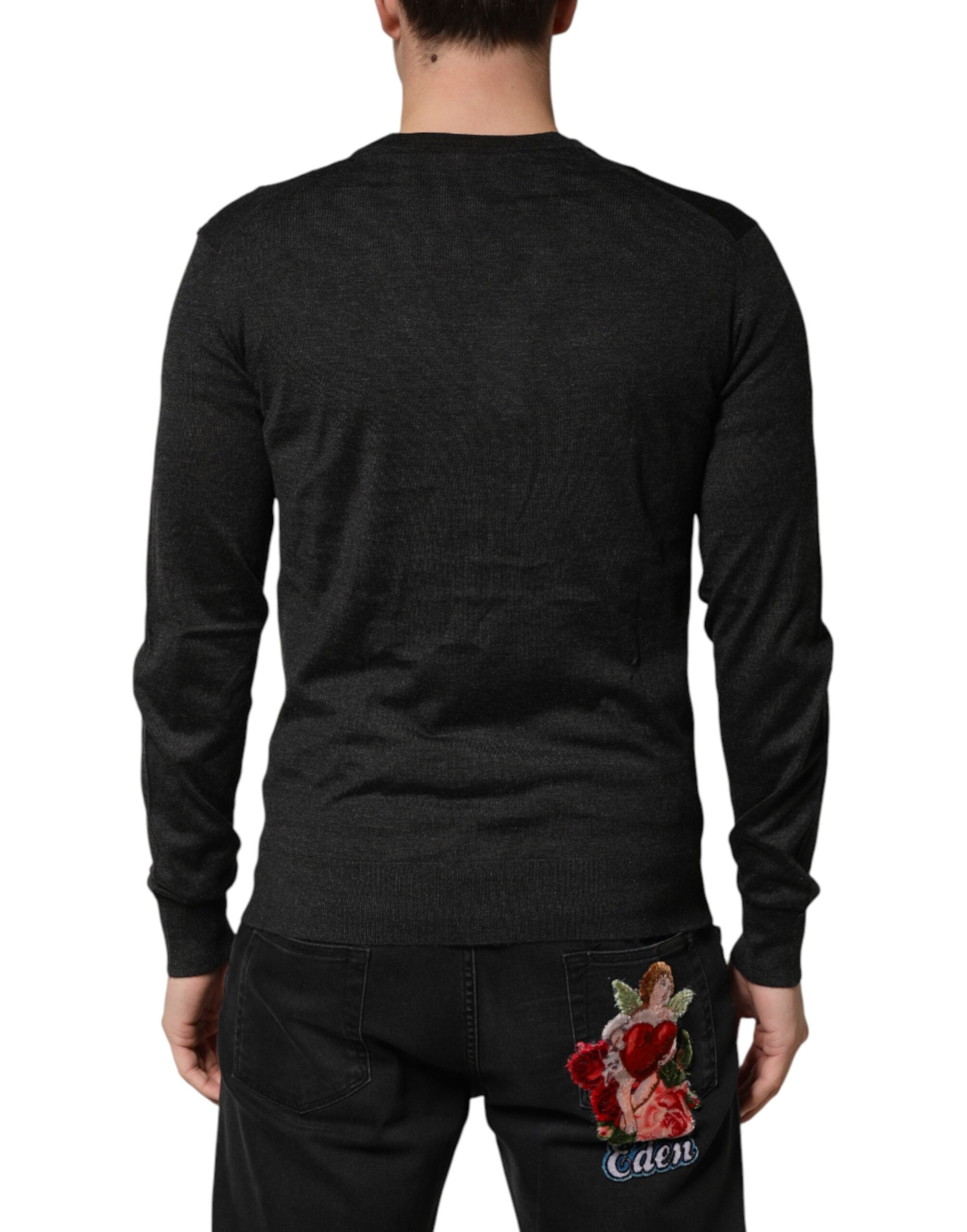 Pull pour homme Dolce & Gabbana en cachemire noir avec boutons, cardigan élégant et chaud.