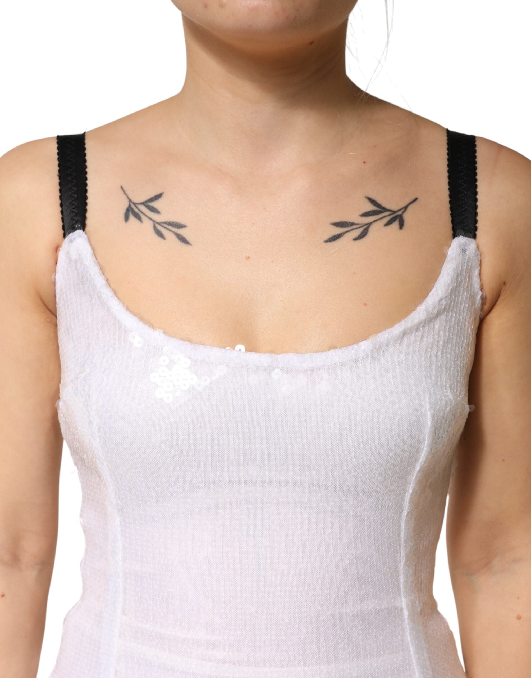 Robe sans manches en polyester blanc de Dolce & Gabbana, coupe droite élégante et sophistiquée.