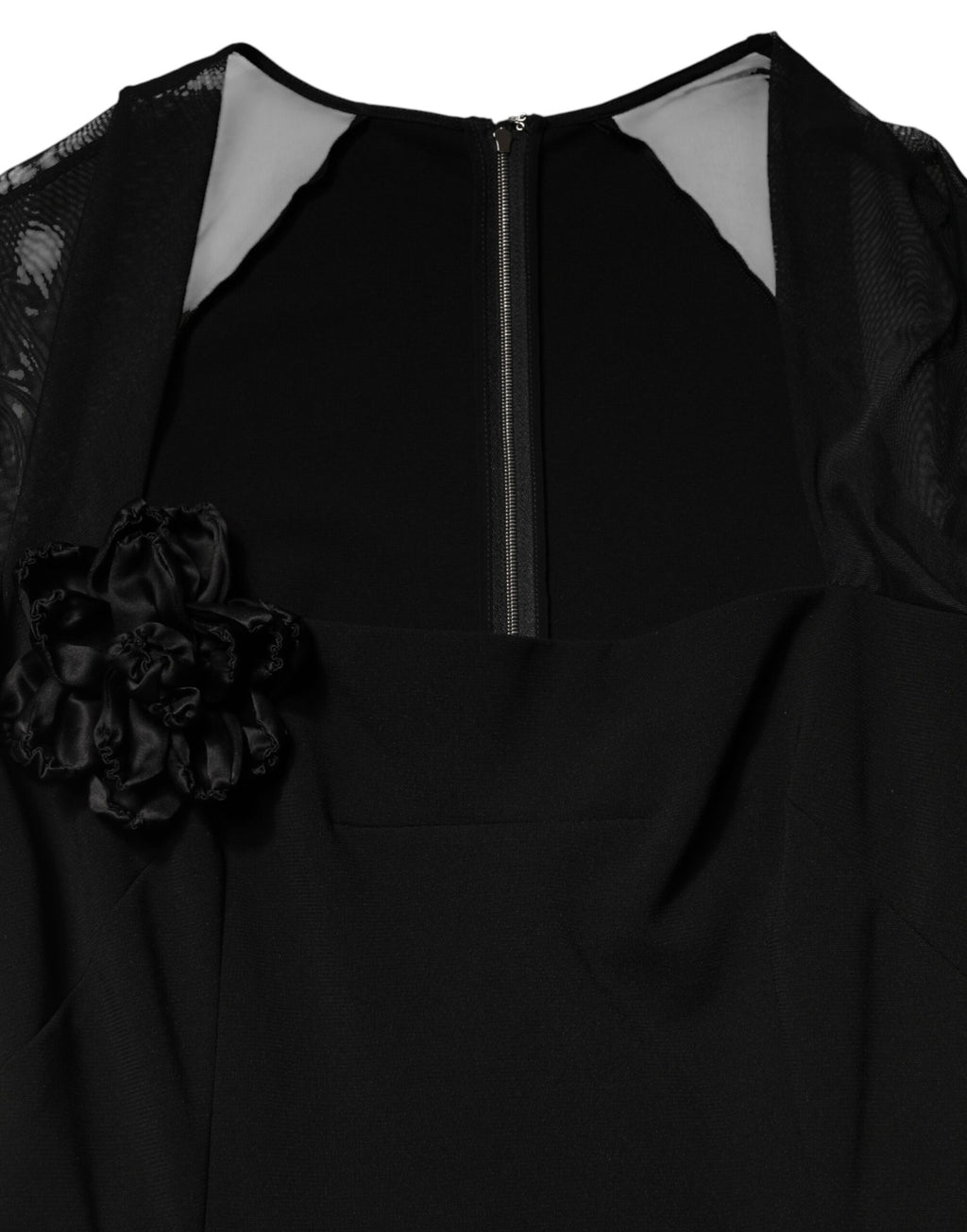 Robe midi noire en tulle transparente Dolce & Gabbana avec yoke en rosettes et coupe ajustée, élégante et sophistiquée.