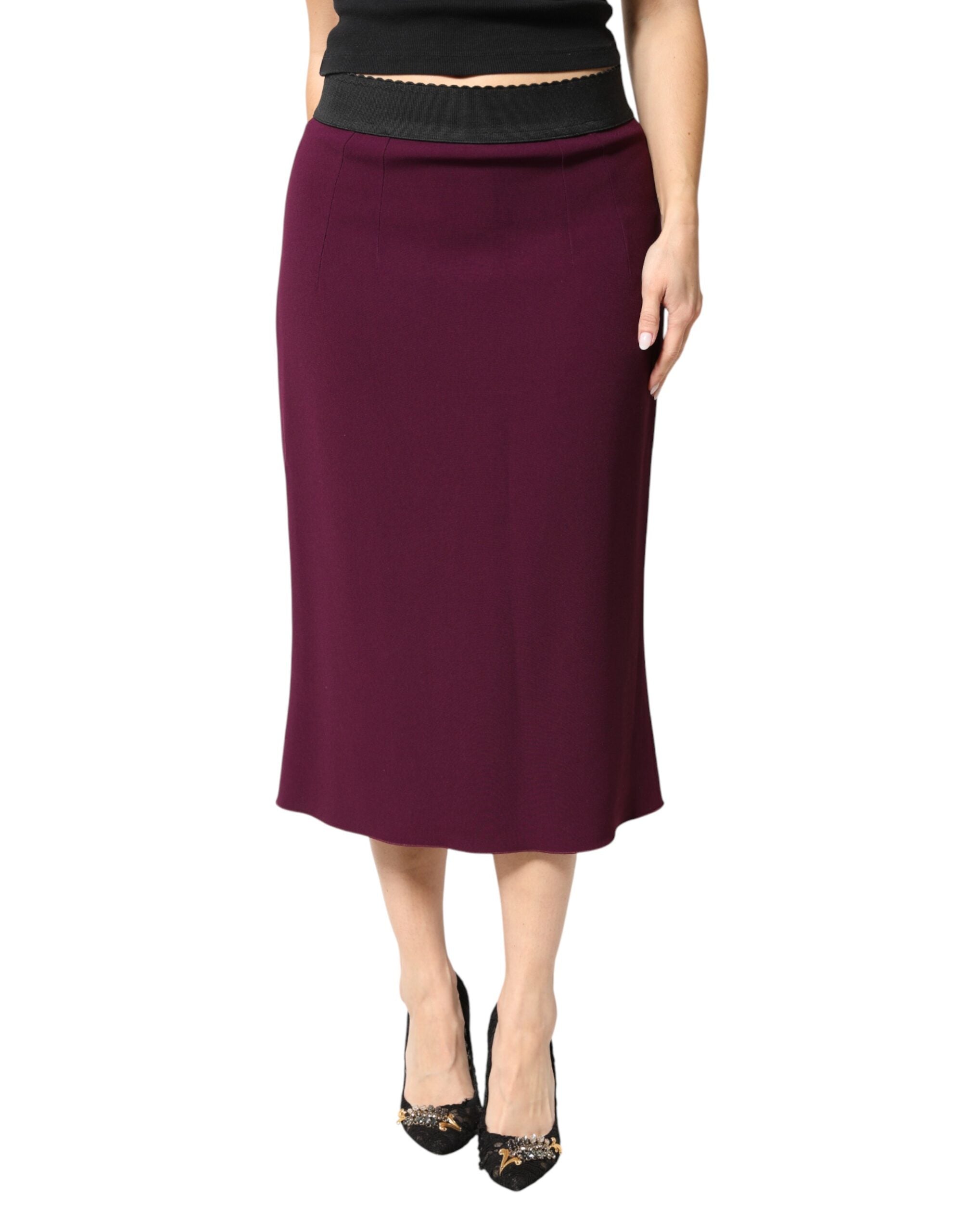 Jupe midi rouge bordeaux Dolce & Gabbana taille moyenne coupe pencil, tissu fluide et élégante.