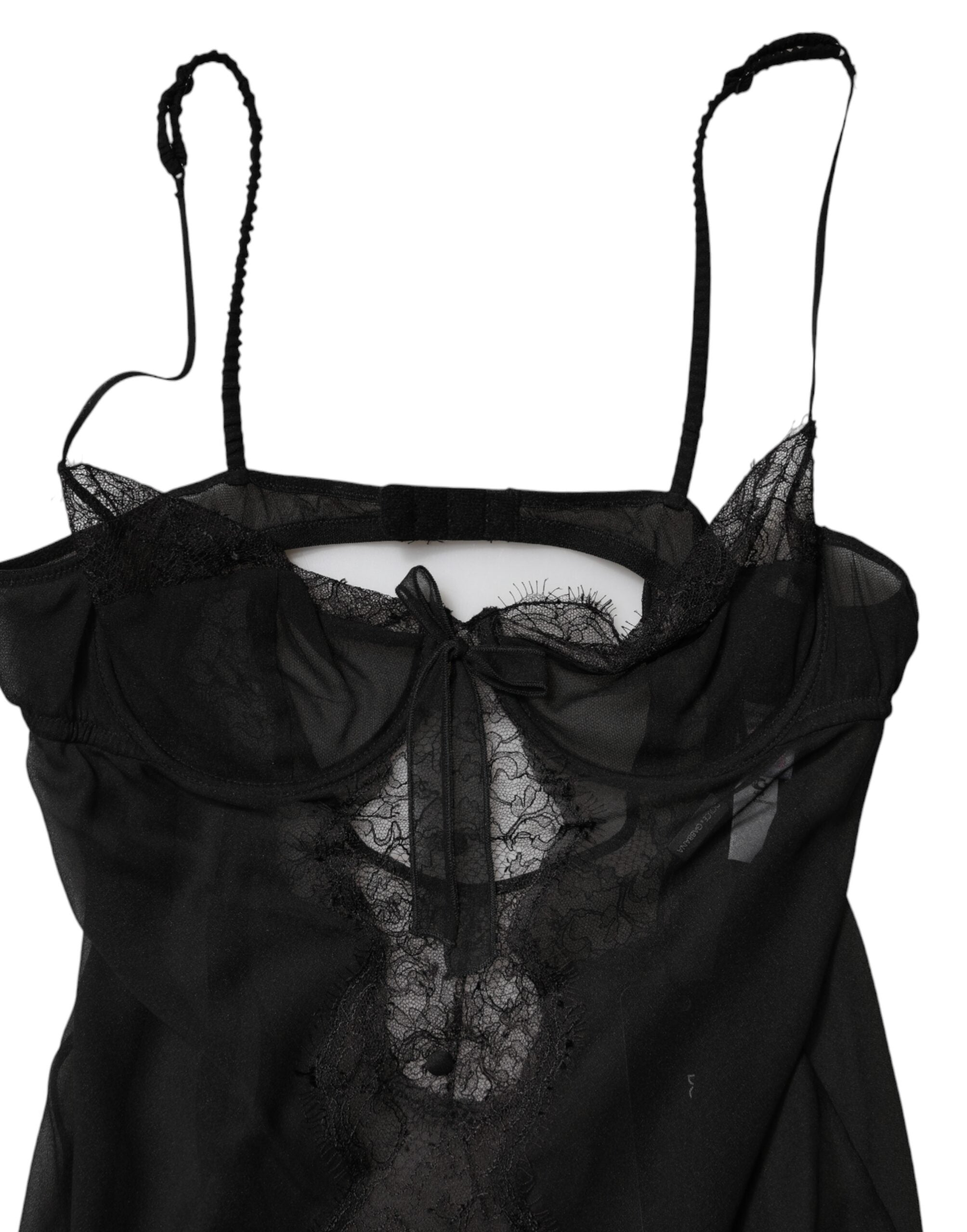 Chemise en soie noir avec dentelle florale de Dolce & Gabbana, lingerie élégante et féminine.