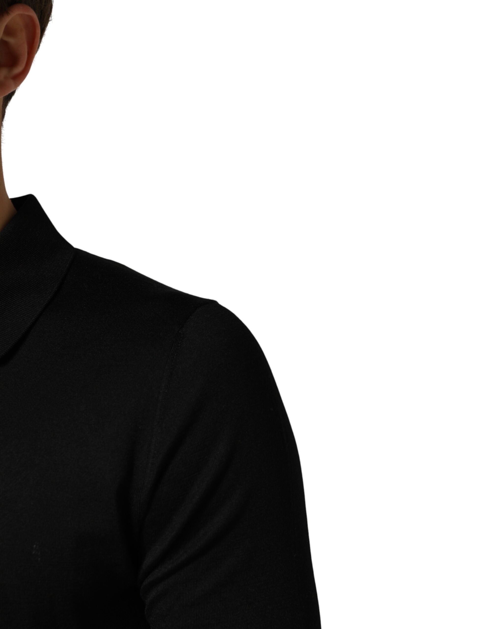 Chemise polo courte à col en soie noire Dolce & Gabbana avec manches courtes, élégante et sophistiquée.