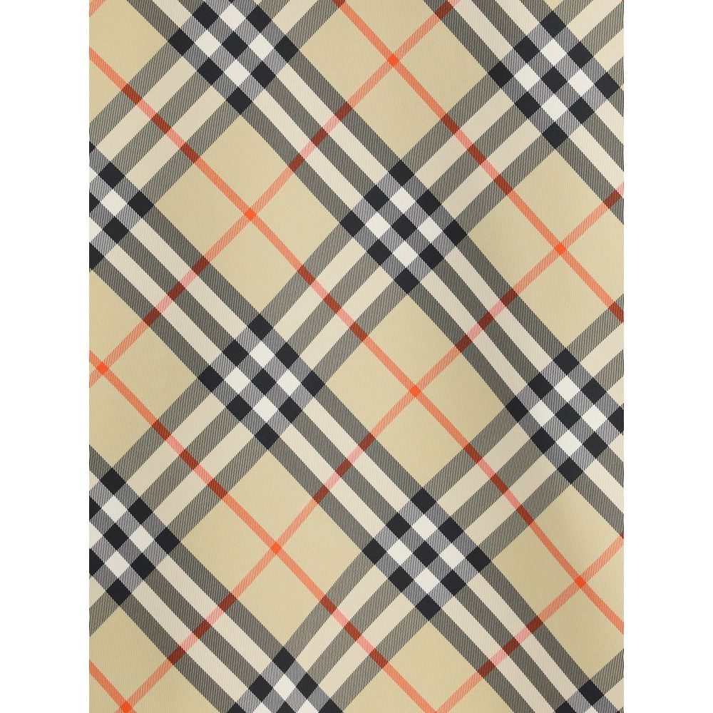 Veste en polyester multicolore de Burberry, coupe-vent légère et stylée, avec détails colorés visibles sur la veste.