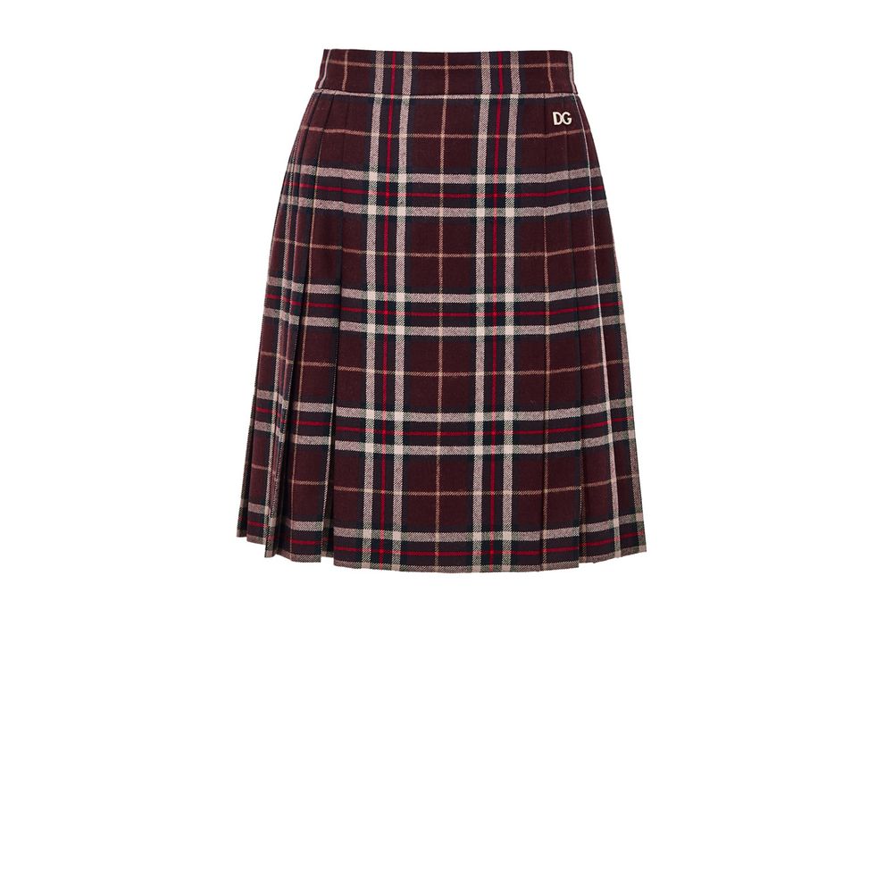 Jupe courte en laine bordeaux Dolce & Gabbana, coupe mini élégante, portée avec style et sophistication.