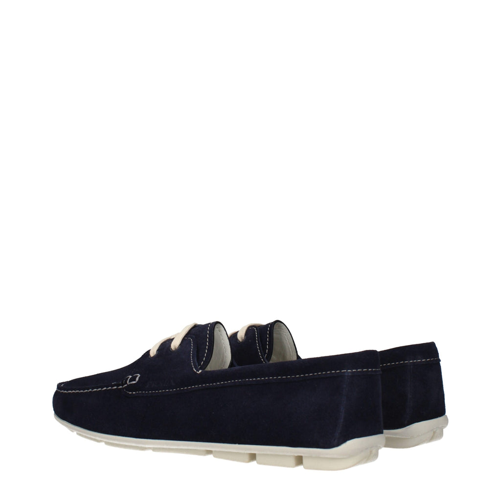 Mocassins en cuir bleu Prada pour homme, slip-on, élégants et confortables, avec semelle en caoutchouc.