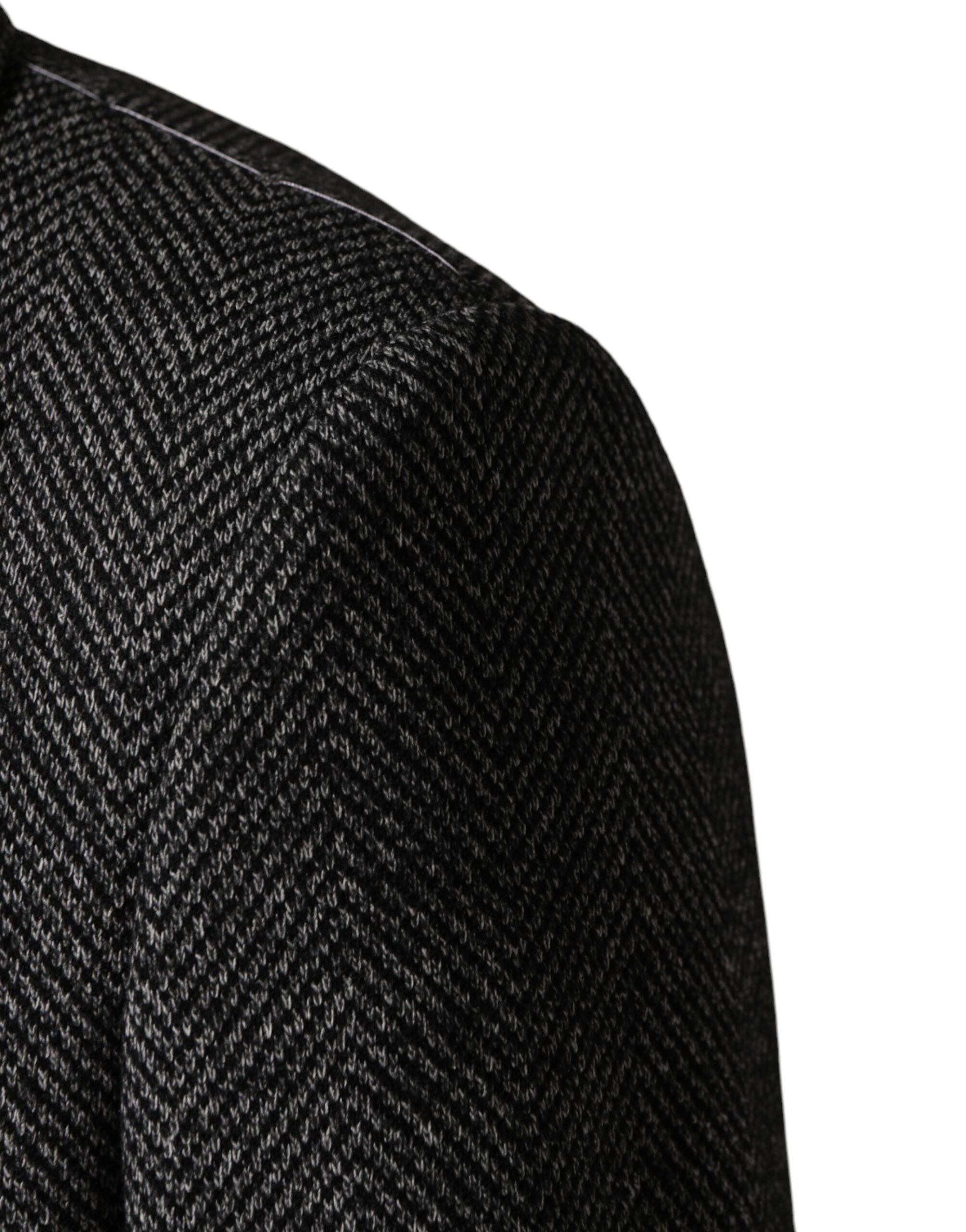 Manteau trench long en laine mélangée gris pour homme de Dolce & Gabbana, avec col et boutonnières élégants.
