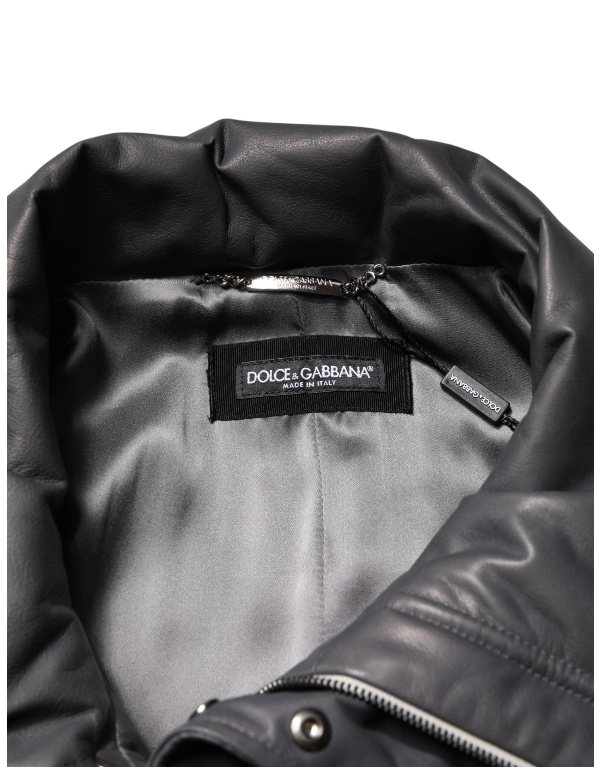 Manteau trench en cuir noir avec col Dolce & Gabbana, veste élégante pour femmes ou hommes.
