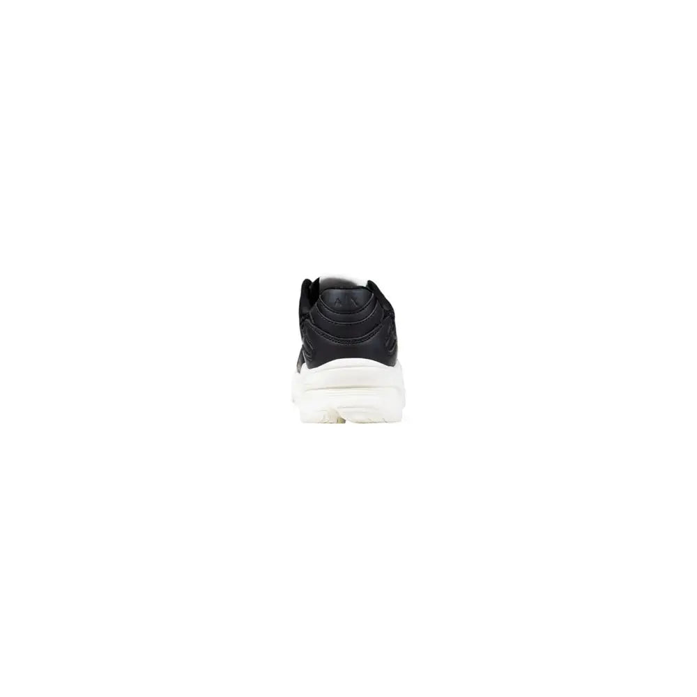 Sneakers de sport armani exchange bicolor en polyester noir vue arrière avec semelle en caoutchouc blanche et logo discret