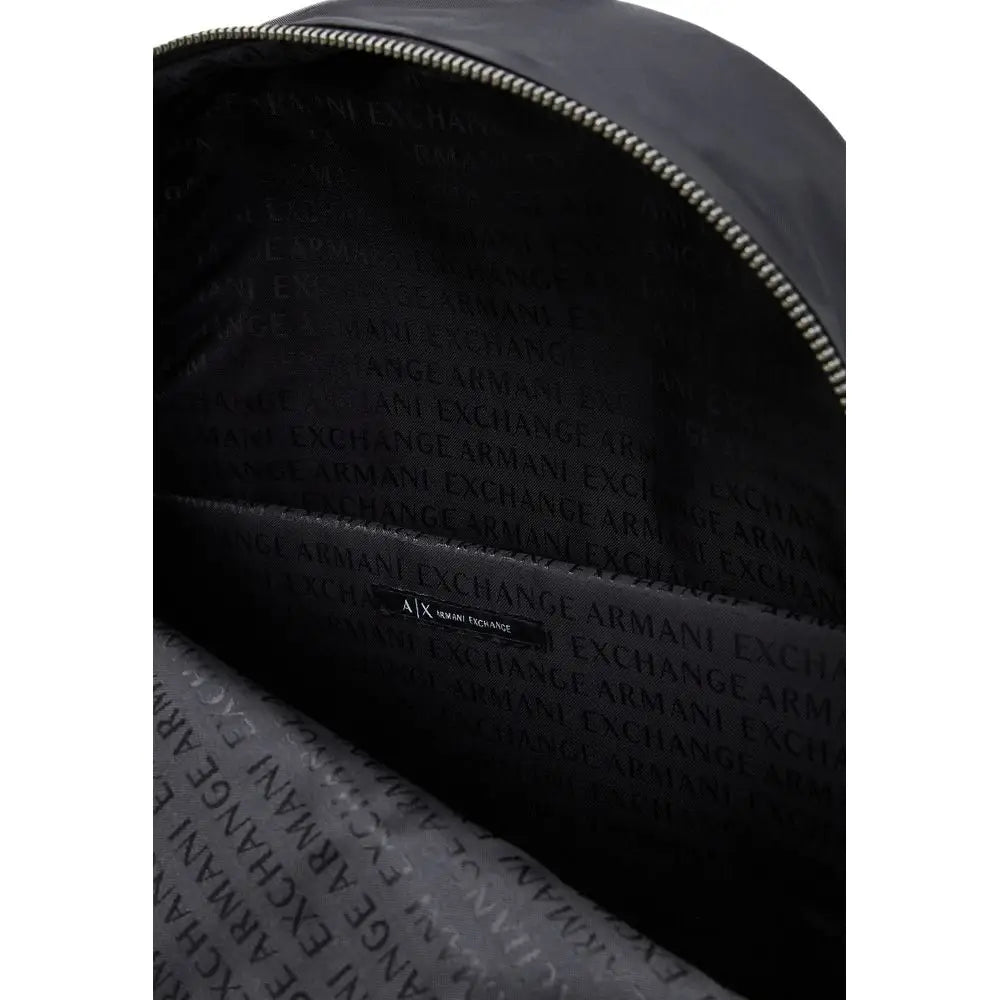 Intérieur sac à dos armani exchange noir en polyamide avec motif logo répétitif et fermeture éclair argentée