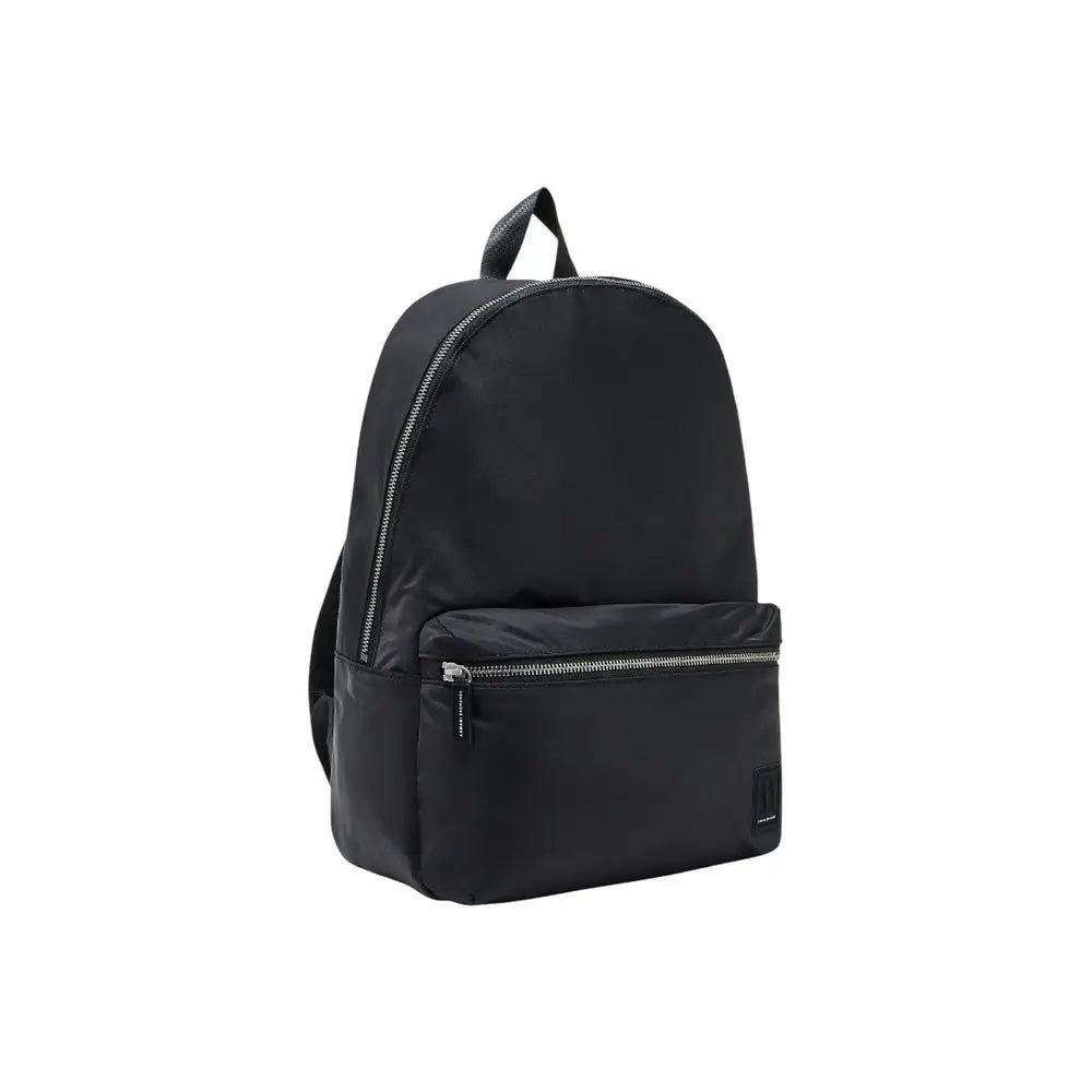 Sac à dos armani exchange noir en polyamide avec fermetures éclair argentées et petit logo sur le côté droit inférieur
