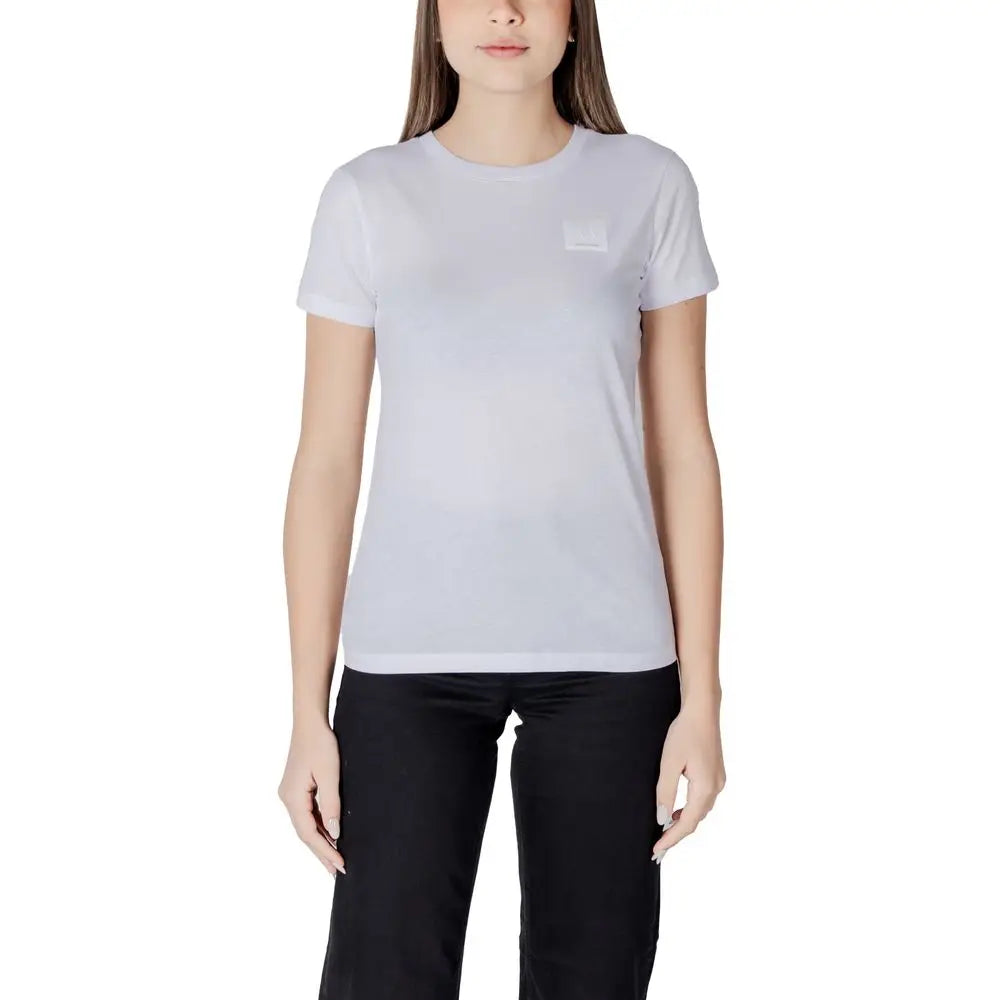 Armani exchange t shirt blanc en coton avec manches courtes et patch texturé discret sur la poitrine gauche