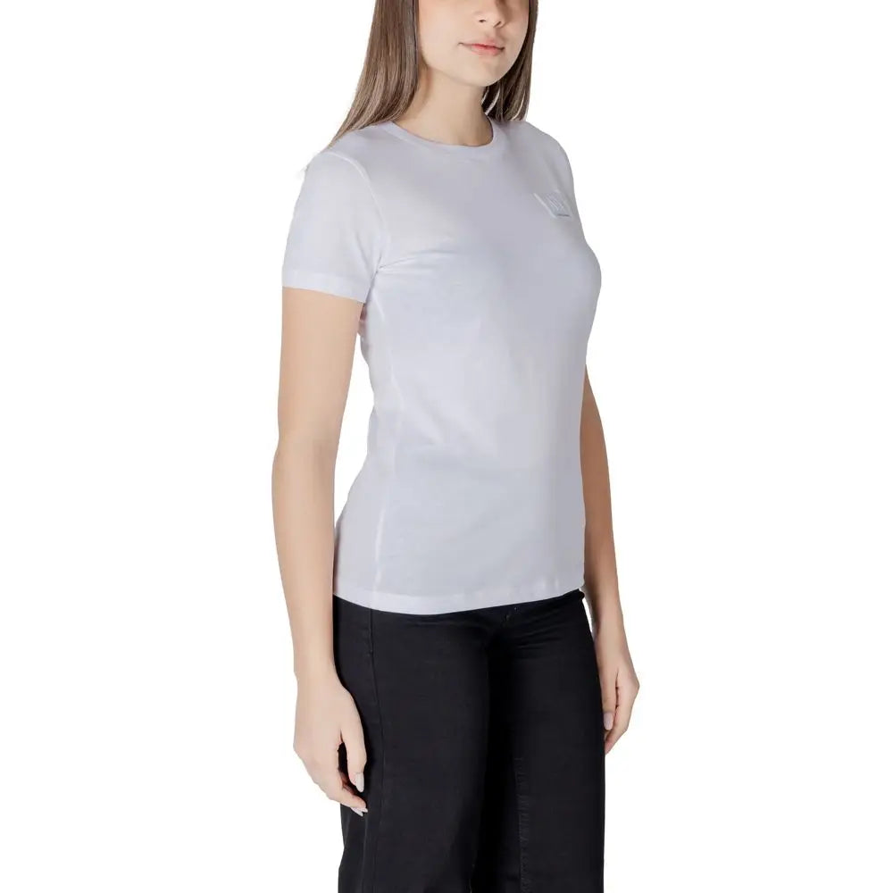 Un t-shirt armani exchange en coton blanc avec manches courtes et logo subtil sur la poitrine
