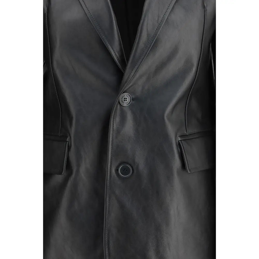 Balenciaga veste en cuir de veau bos taurus noire avec fini mat et coutures subtiles en cuir noir